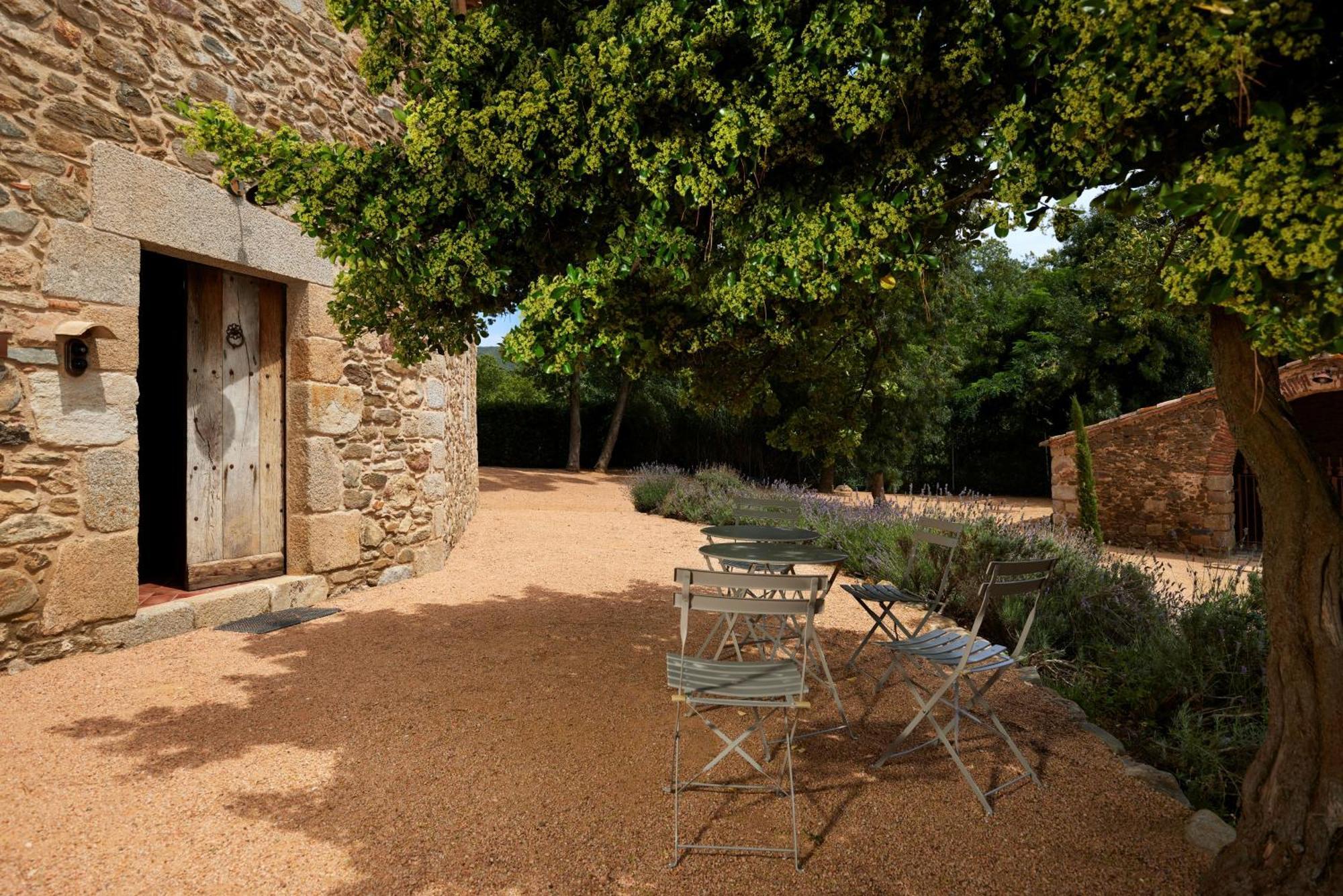 Casa rural Masia Torre Lloreta S.xiii *