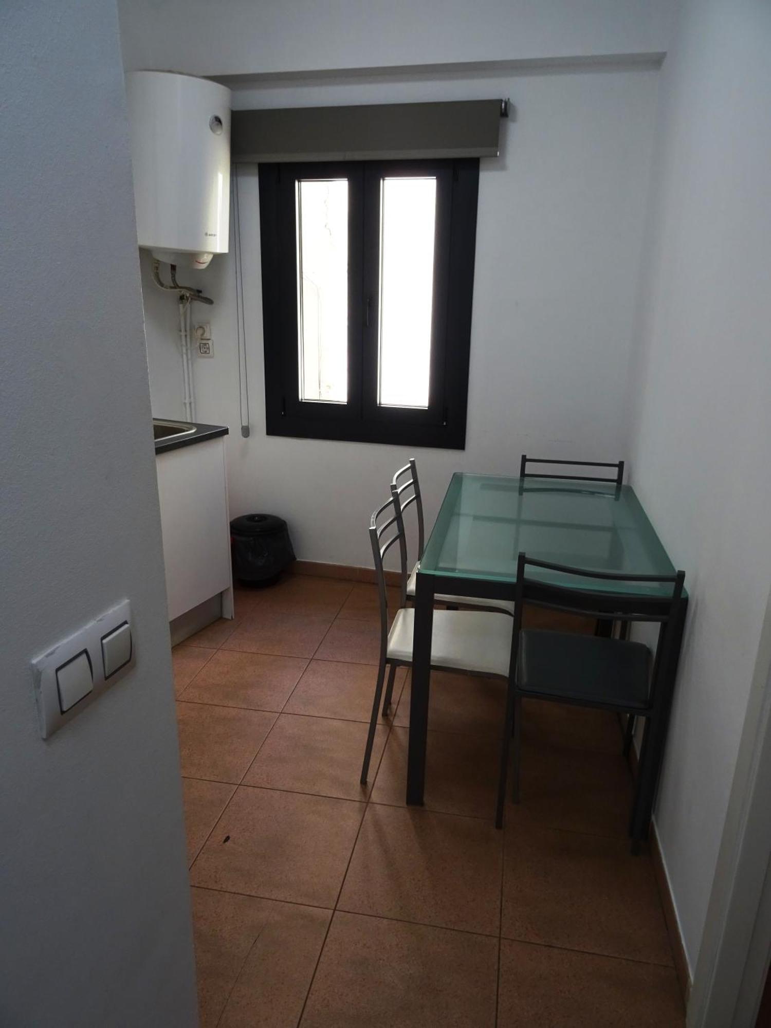 Center Plaza Figueres Apartment *