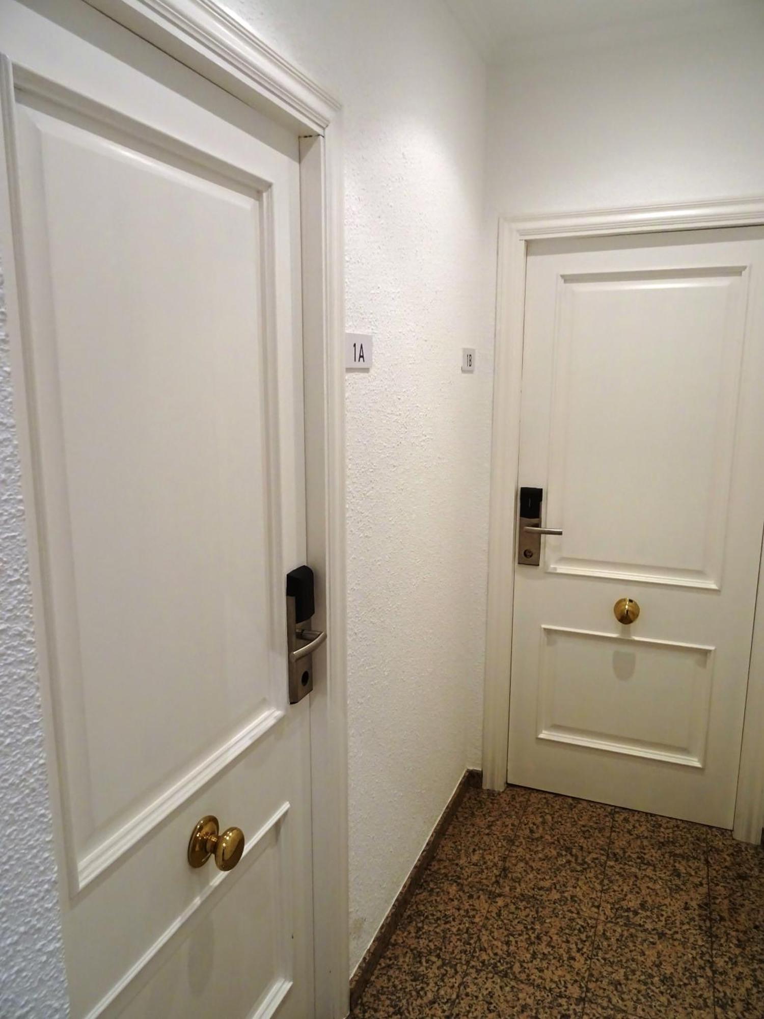 Apartment Center Plaza Figueres *
