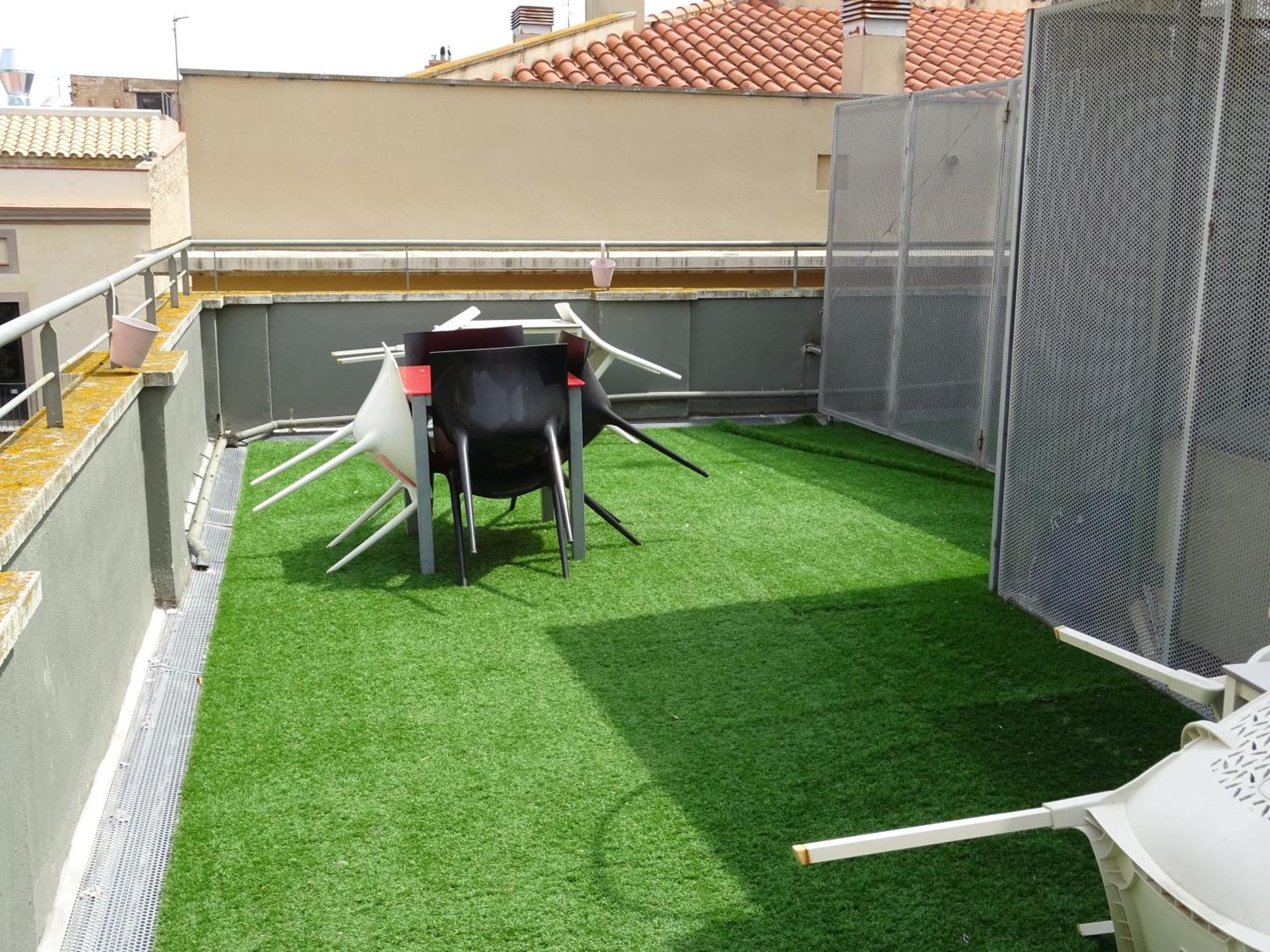 Center Plaza Figueres Apartment