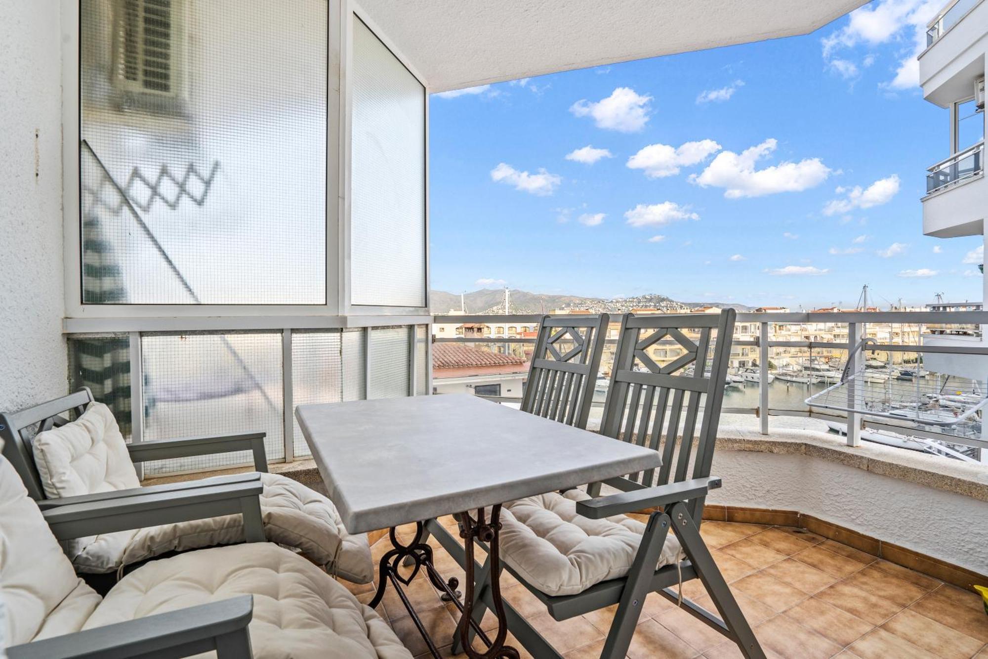 Apartamento Welcs 086 Emp Frente Al Canal