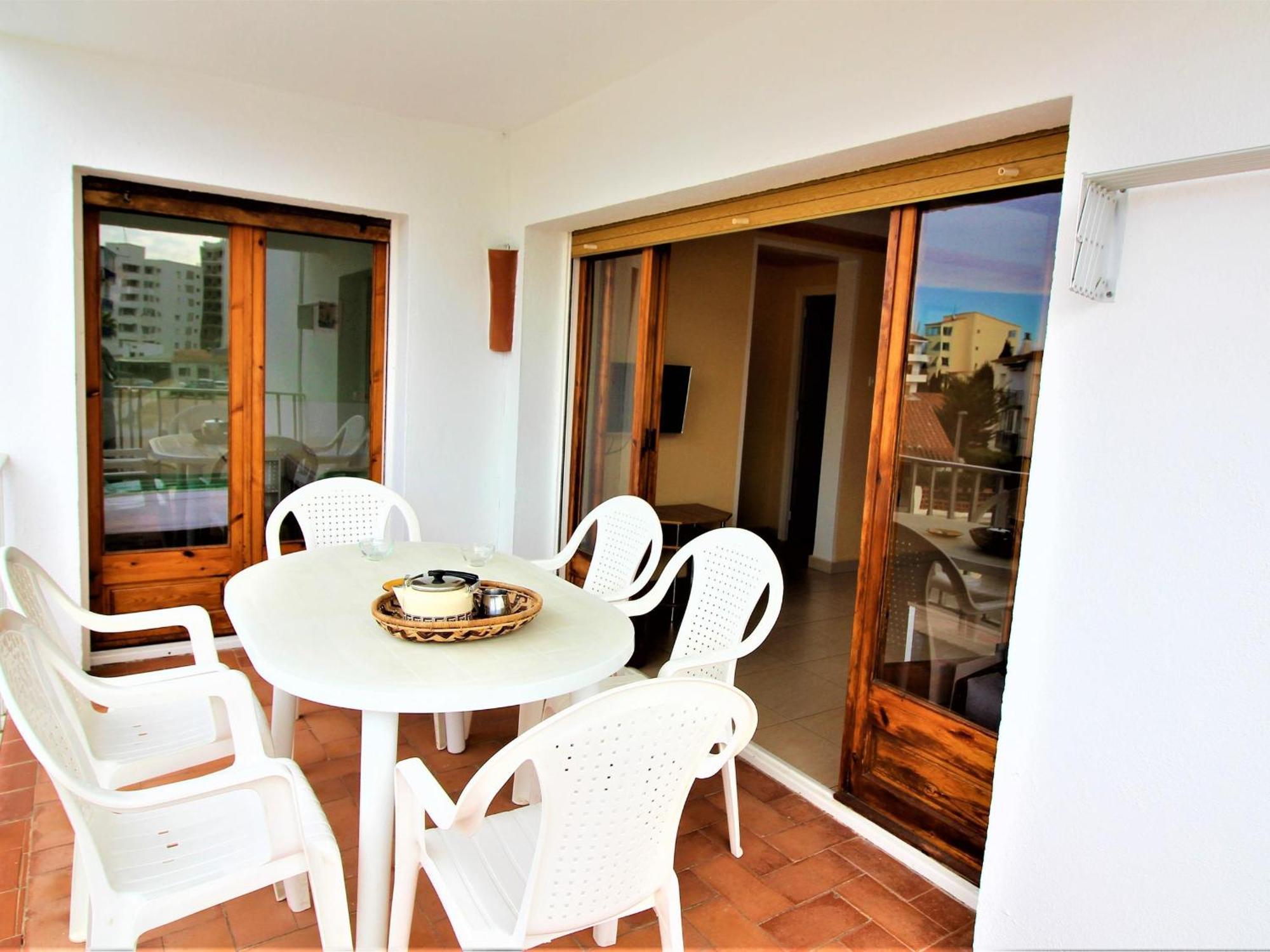 Apto En 2ª Linea De Playa Con Terraza, Wifi Y Parking Comunitario En Santa Margarita, - Es-258-67 Rosas
