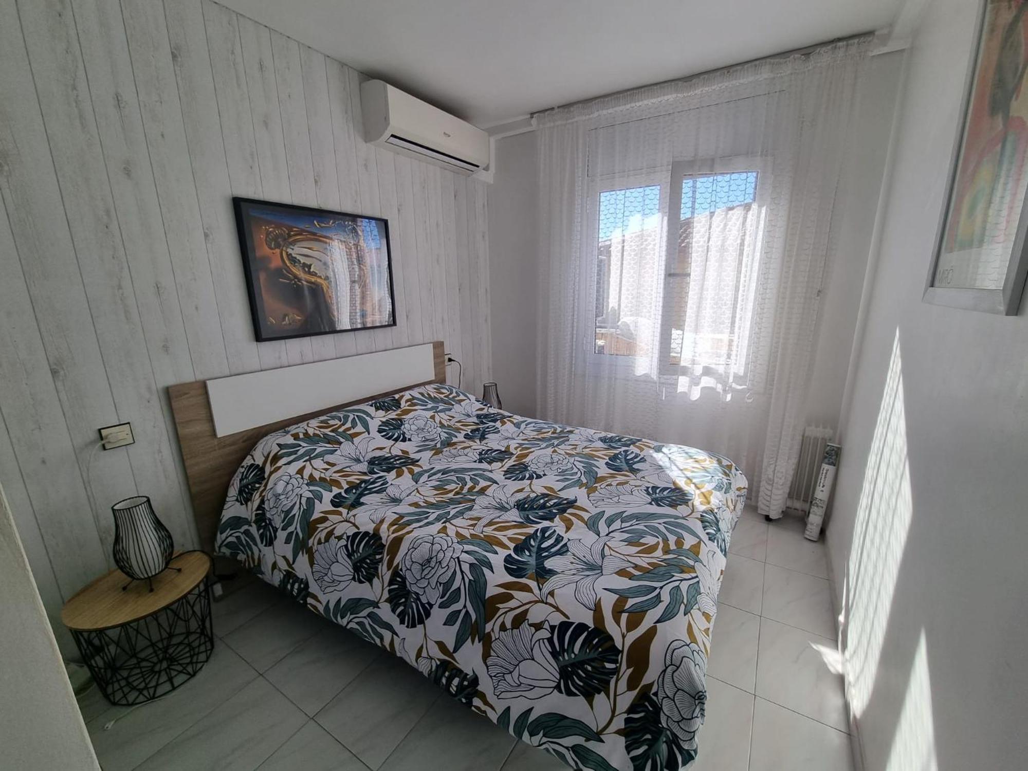 Lovely One Bedroom With Balcony * Roses