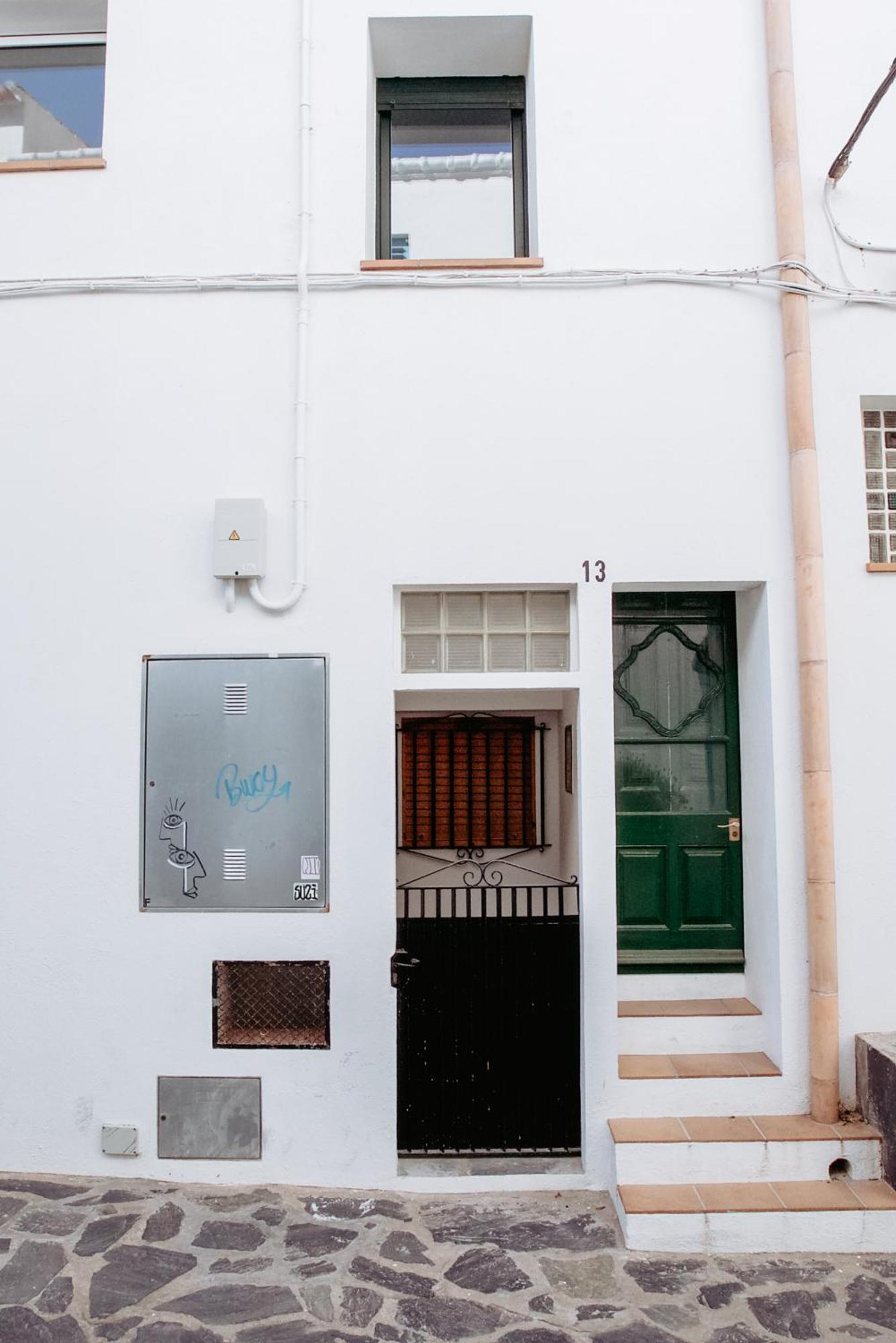 Poal-duplex De Ensueno En * Cadaques