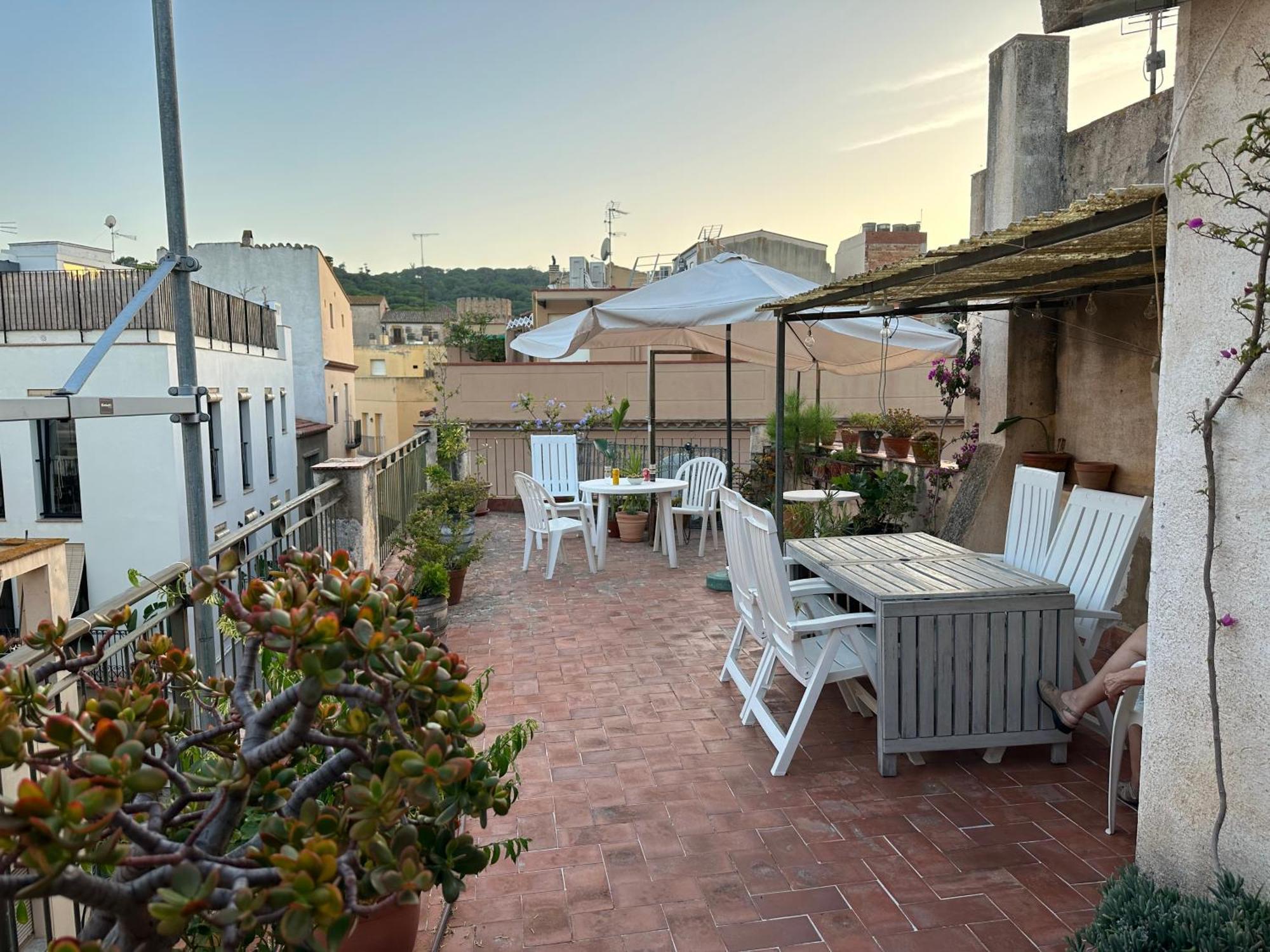 Notaria: Casco Antiguo With Garden Terrace Apartment