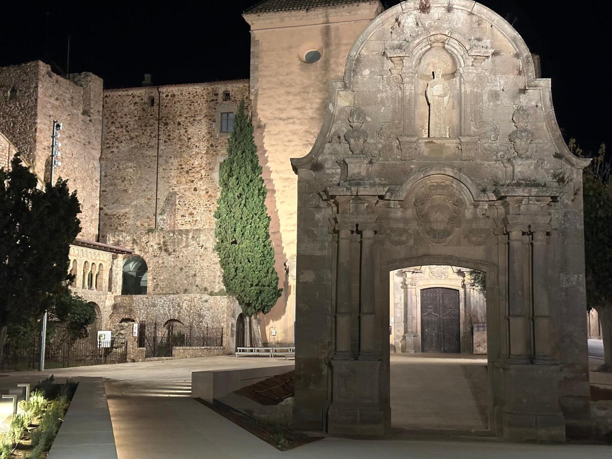 Notaria: Casco Antiguo With Garden Terrace Sant Feliu de Guixols