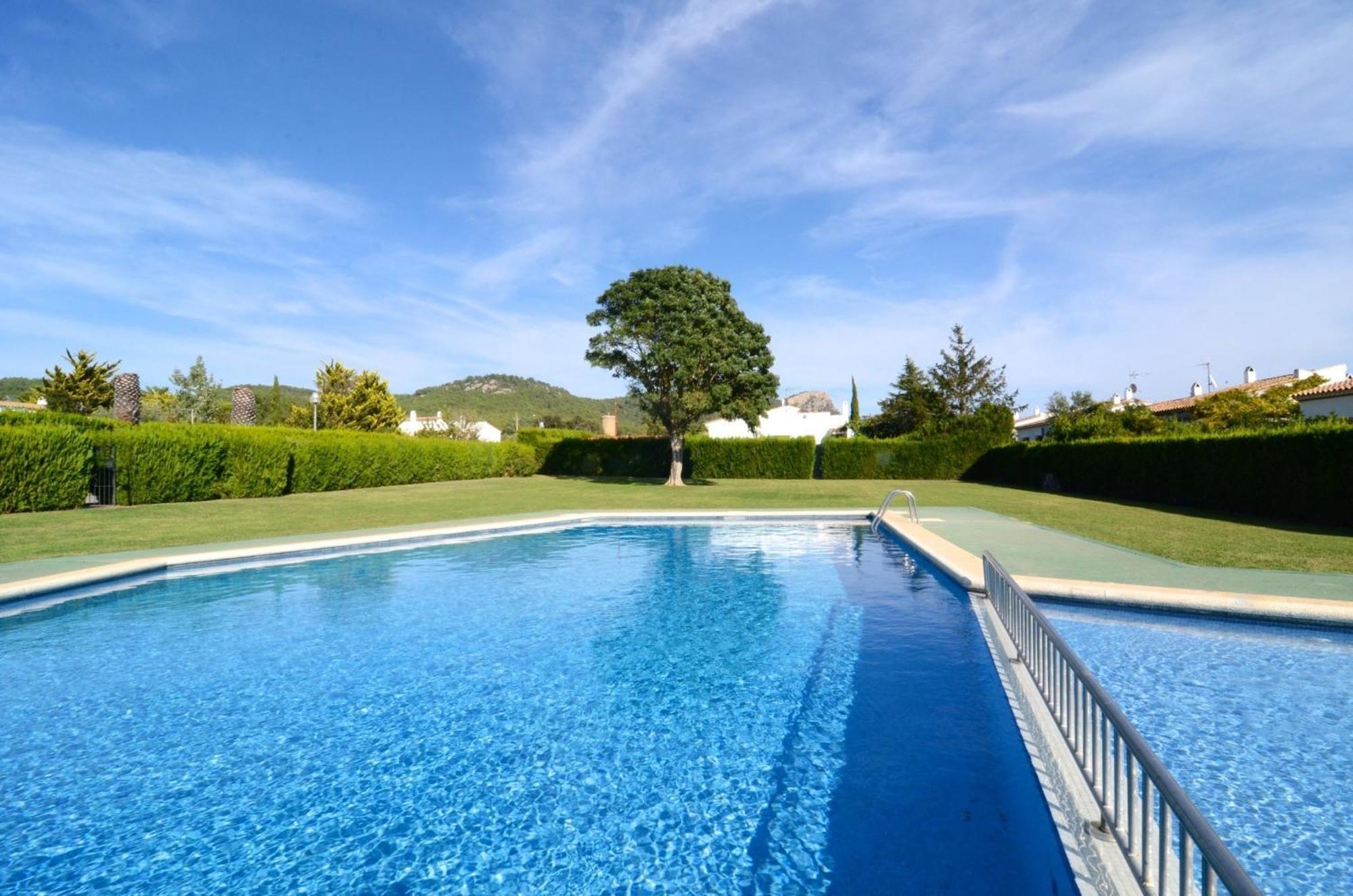 Les Acacies 10 Holiday home