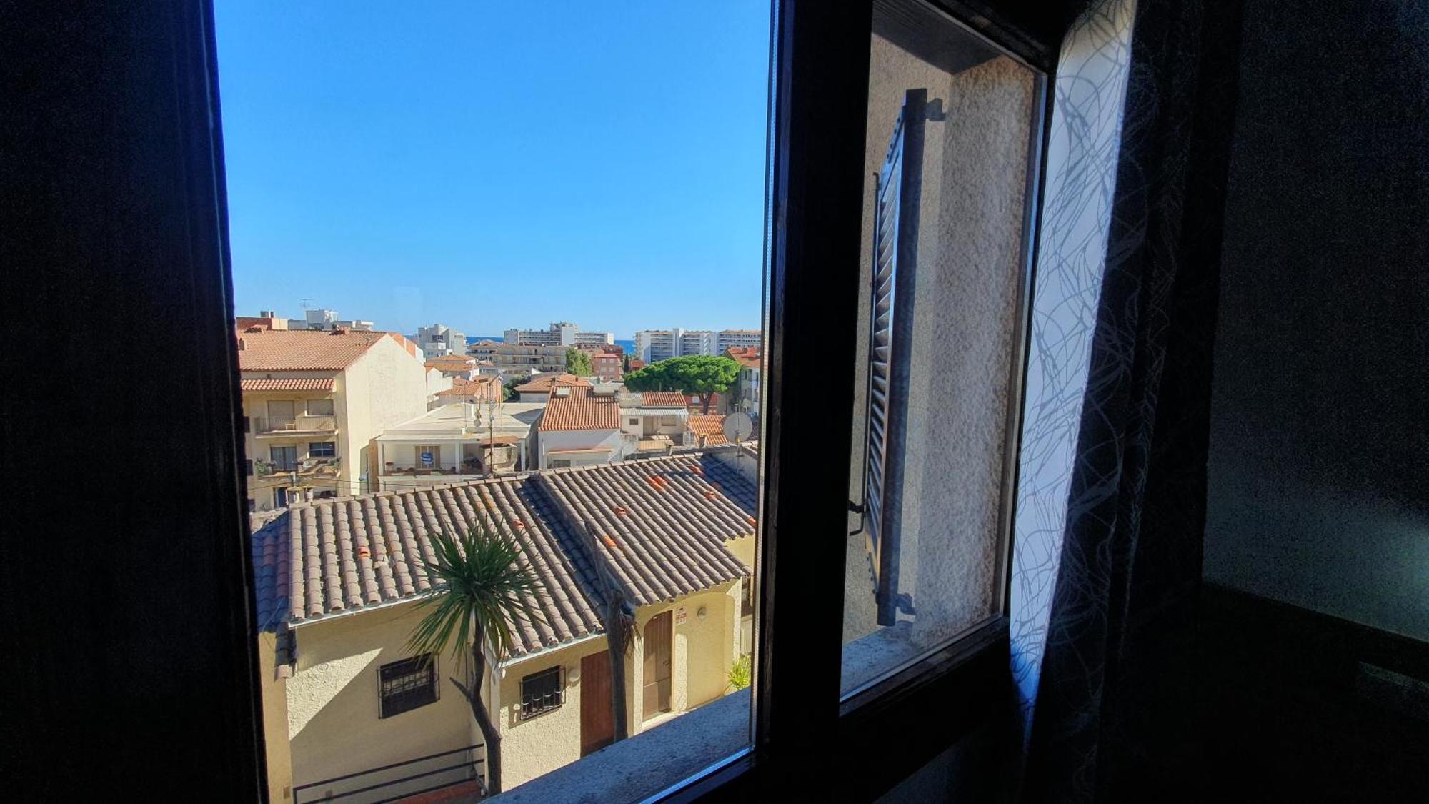Apartamento La Font Lovely Lestartit 400 Meter From The