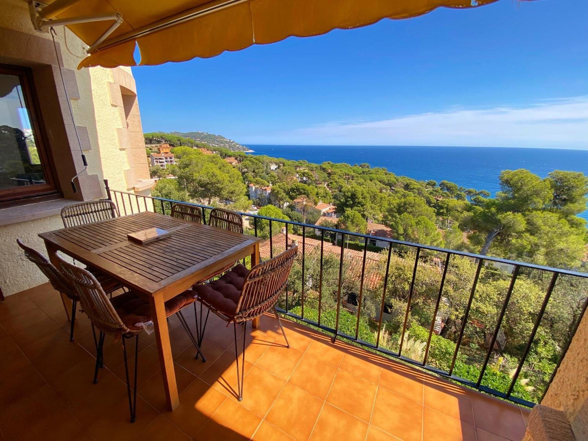 Spectacular Mediterranean View! Apartment Palafrugell
