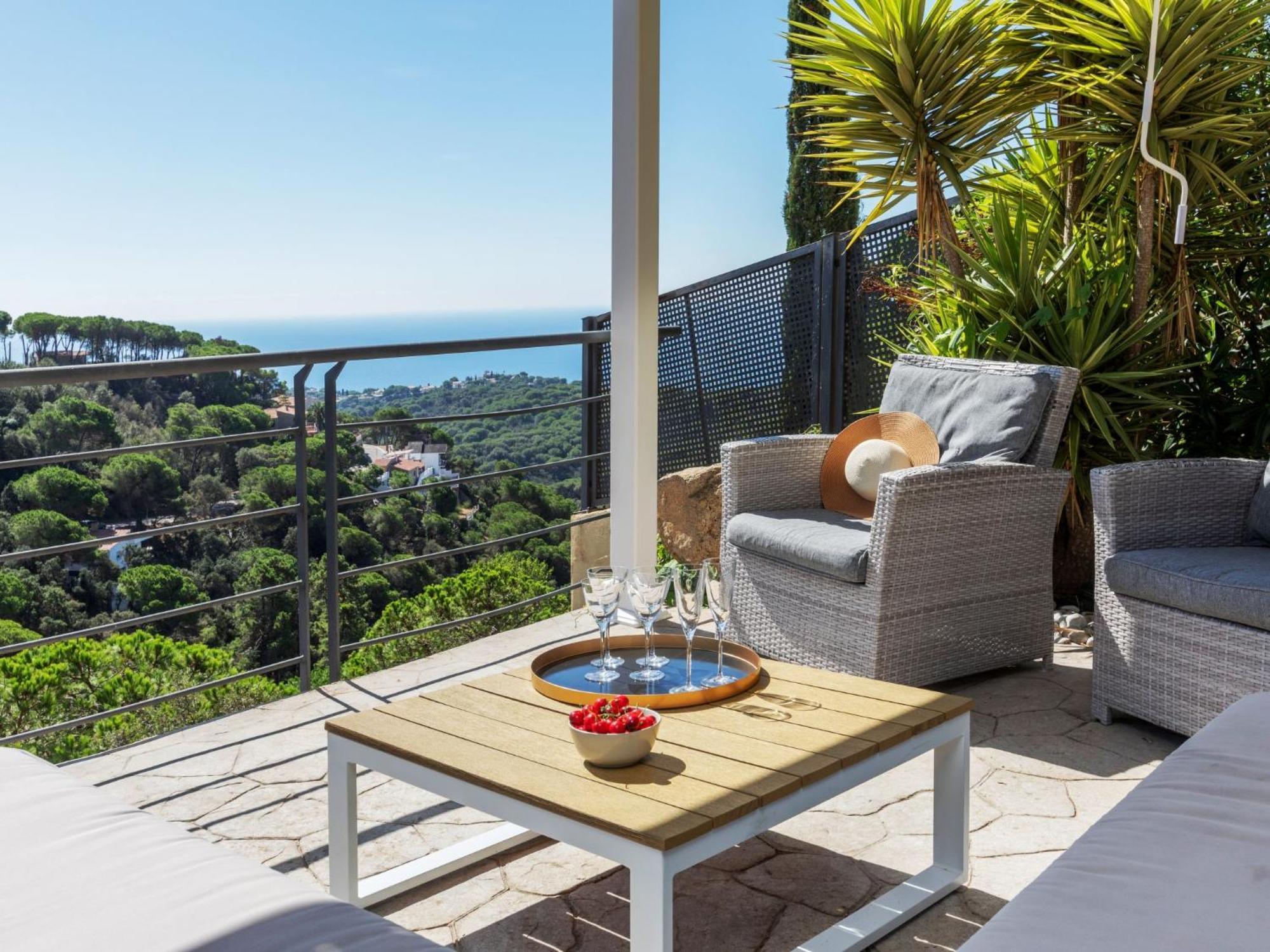 Holiday home Floradise By Interhome