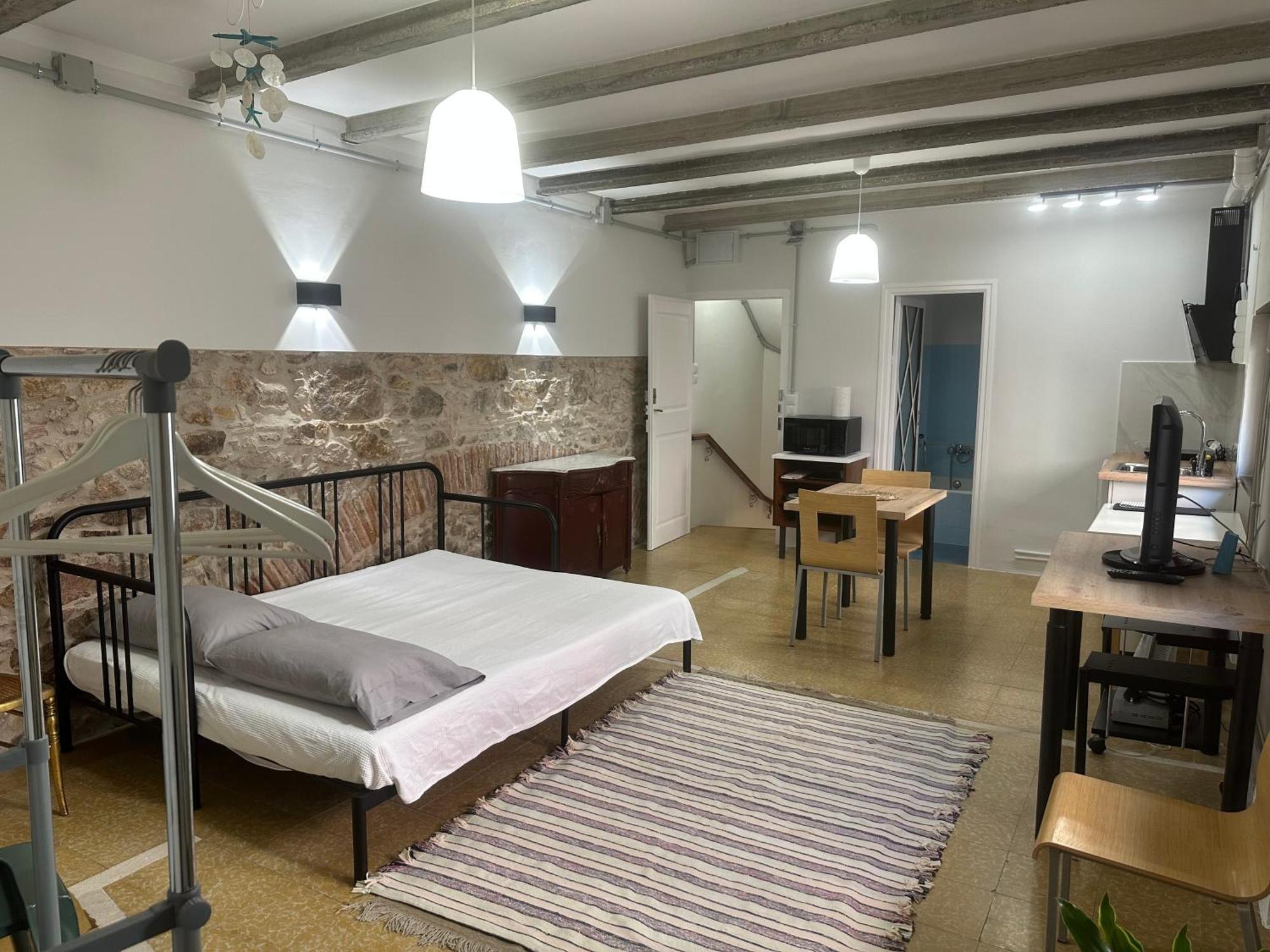 Notaria: Casco Antiguo With Garden Terrace * Sant Feliu de Guixols