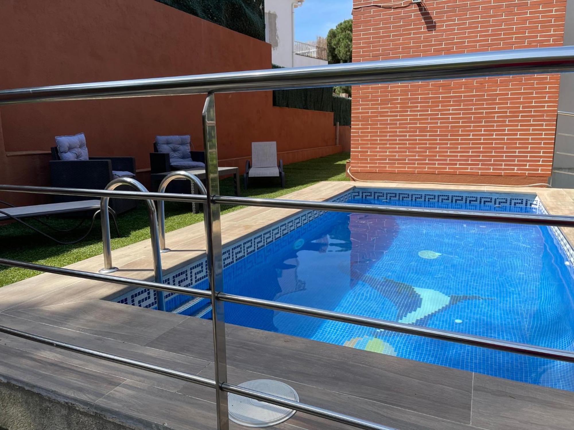 For 2 Families Blanes