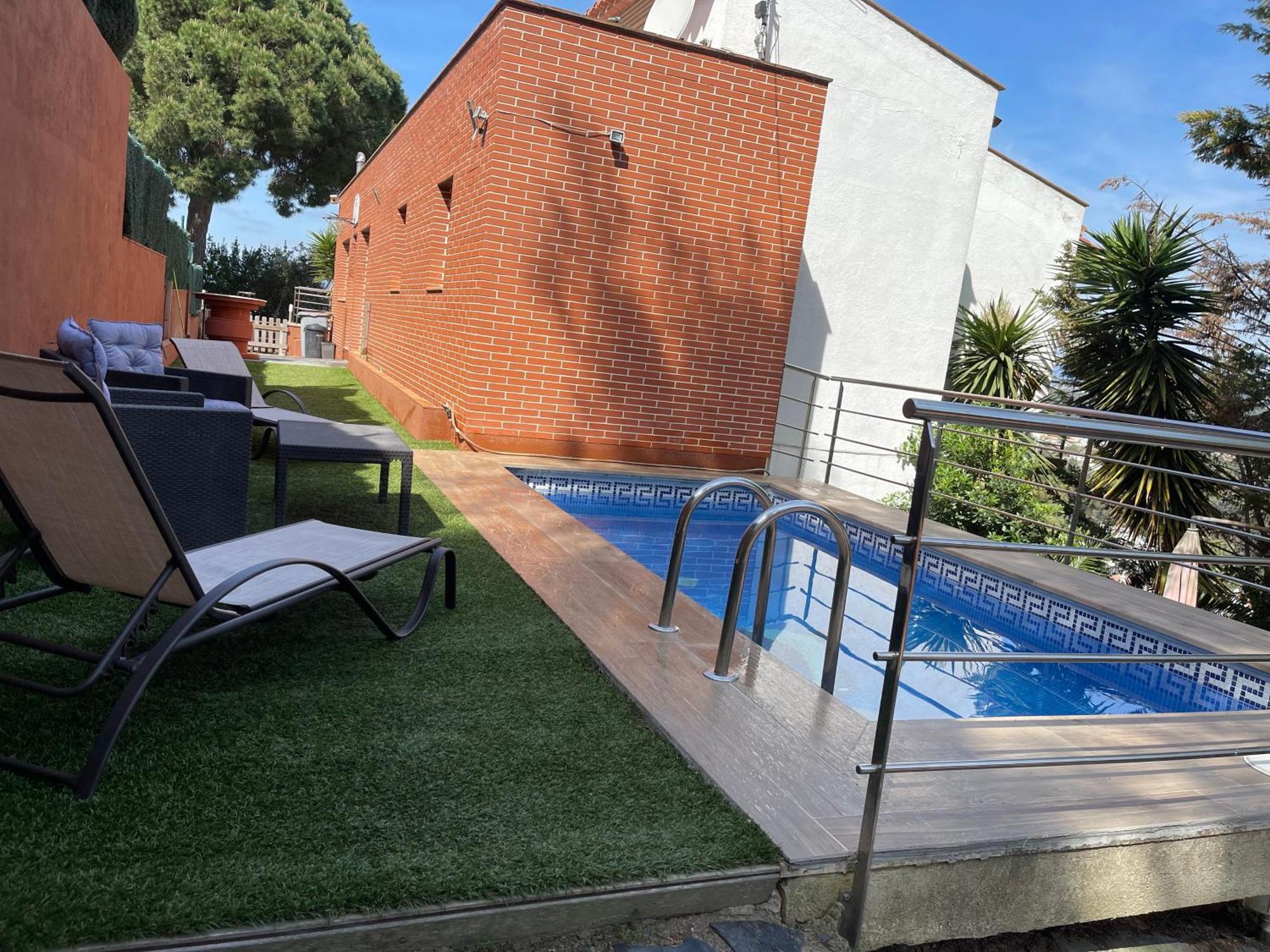 For 2 Families Villa