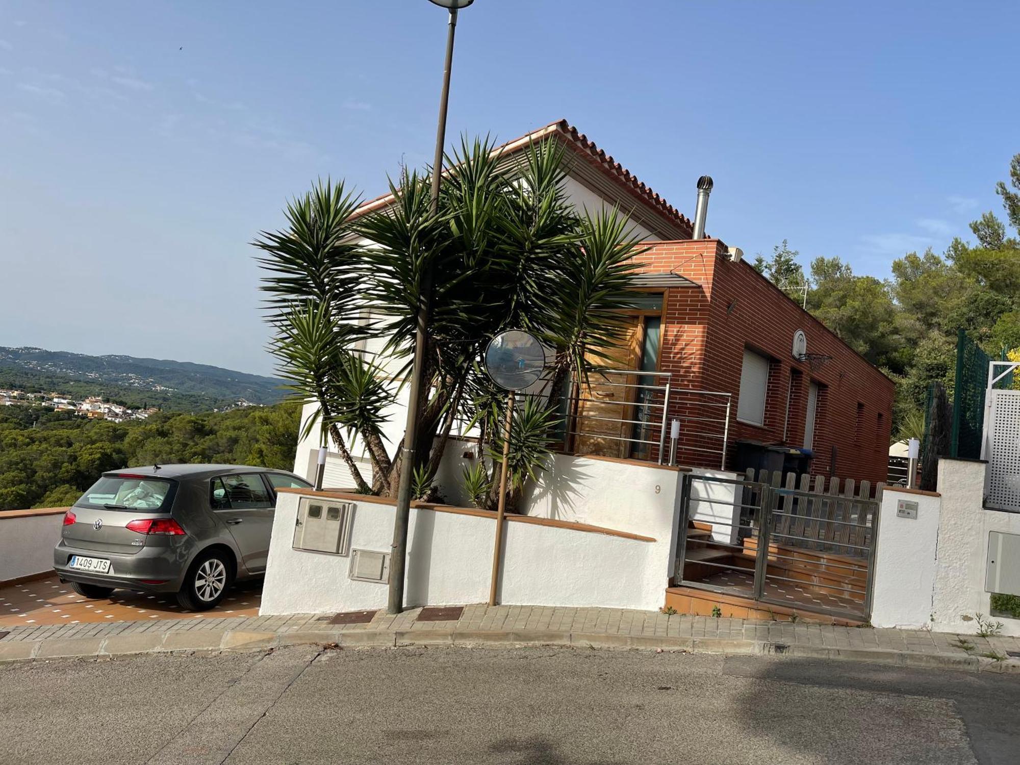 For 2 Families Blanes