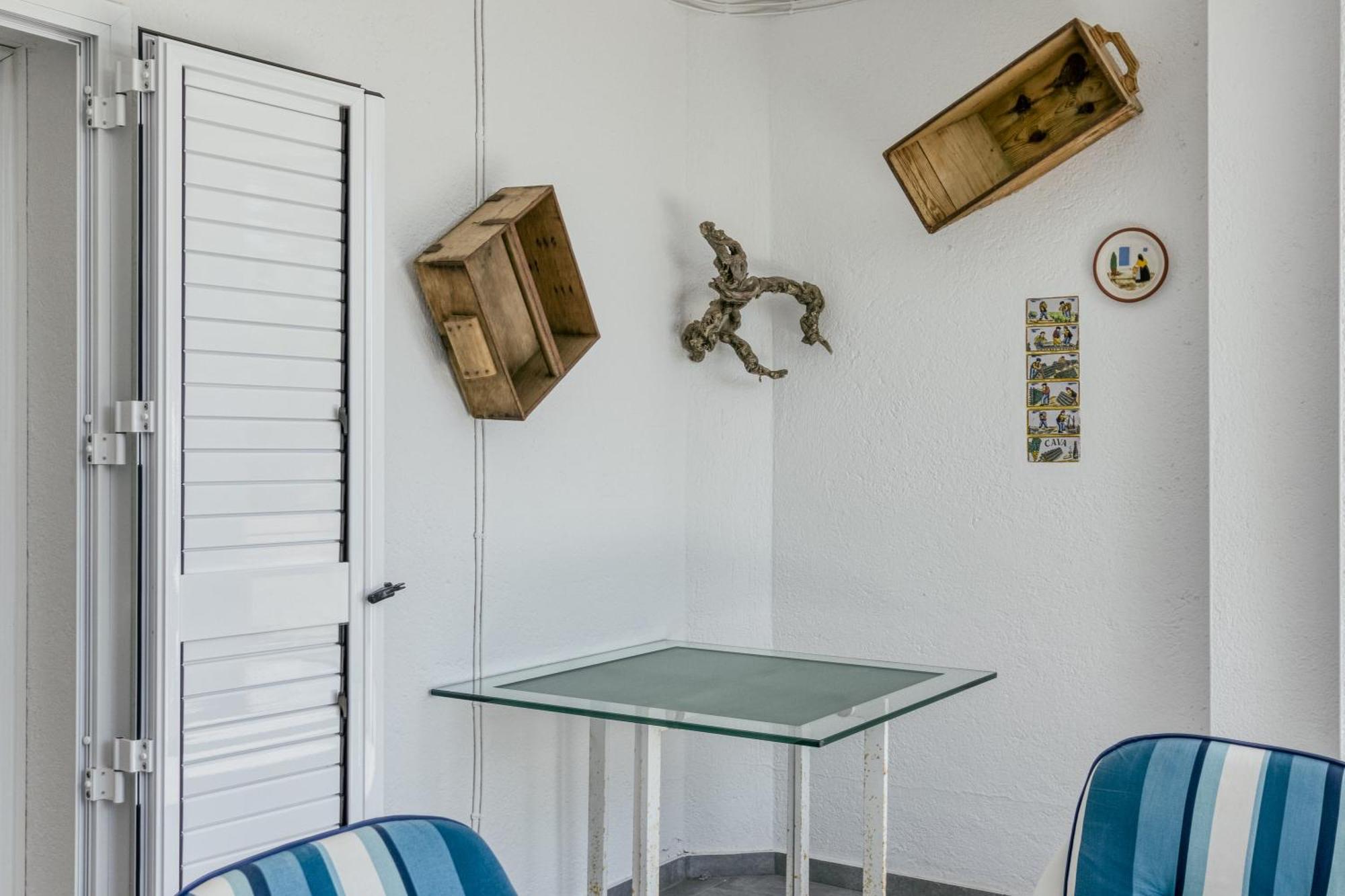 Pie De Jardín En Apartamento Rosas