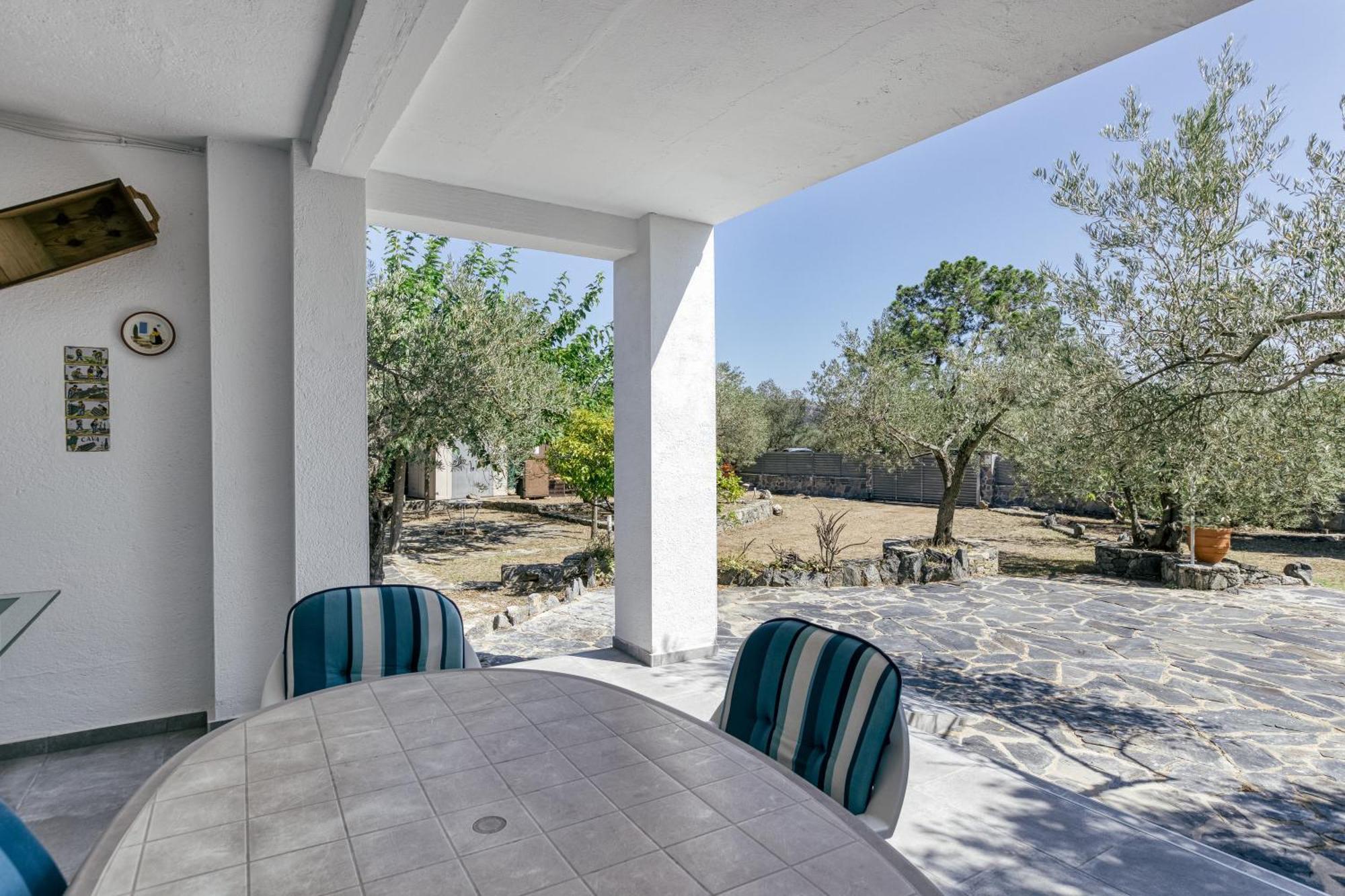 Apartamento Pie De Jardín En *