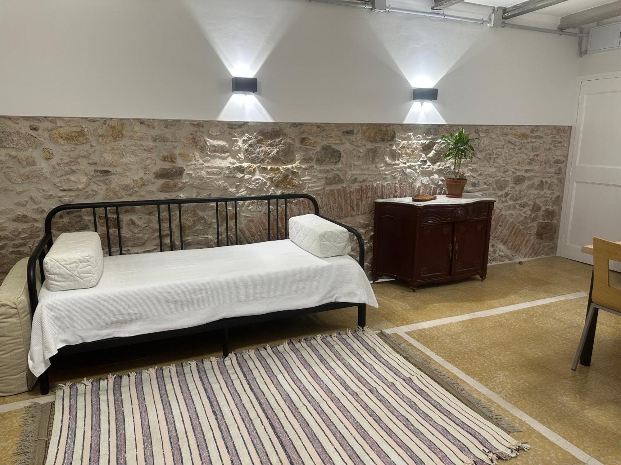 Apartment Notaria: Casco Antiguo With Garden Terrace Sant Feliu de Guixols