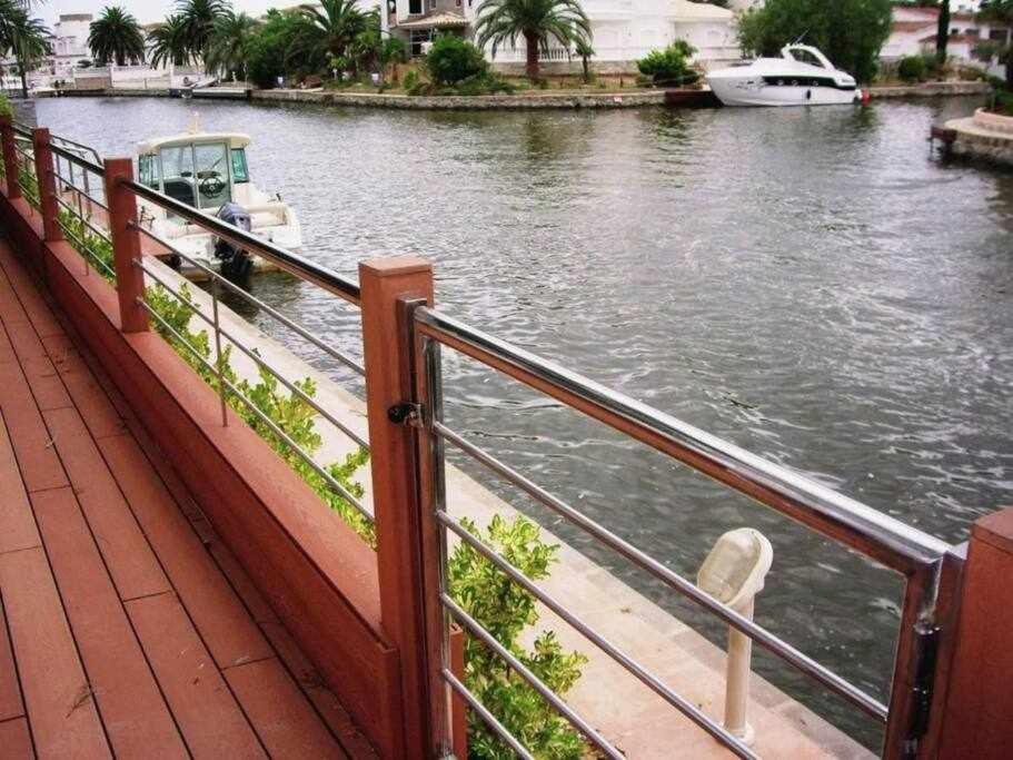 Joouvacations Pani * Ampuriabrava