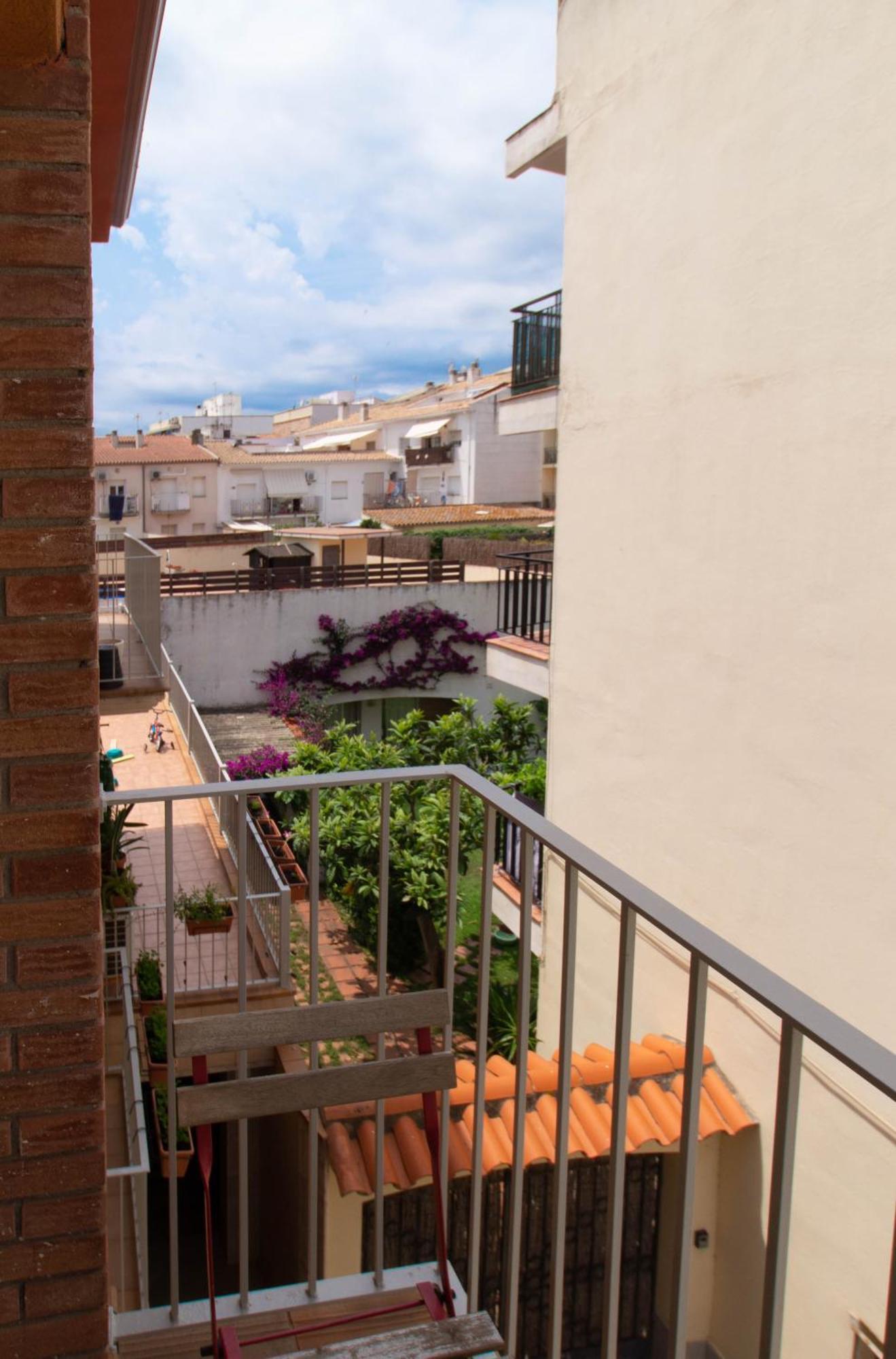 Sand Bay Beach Duplex Apartment Girona
