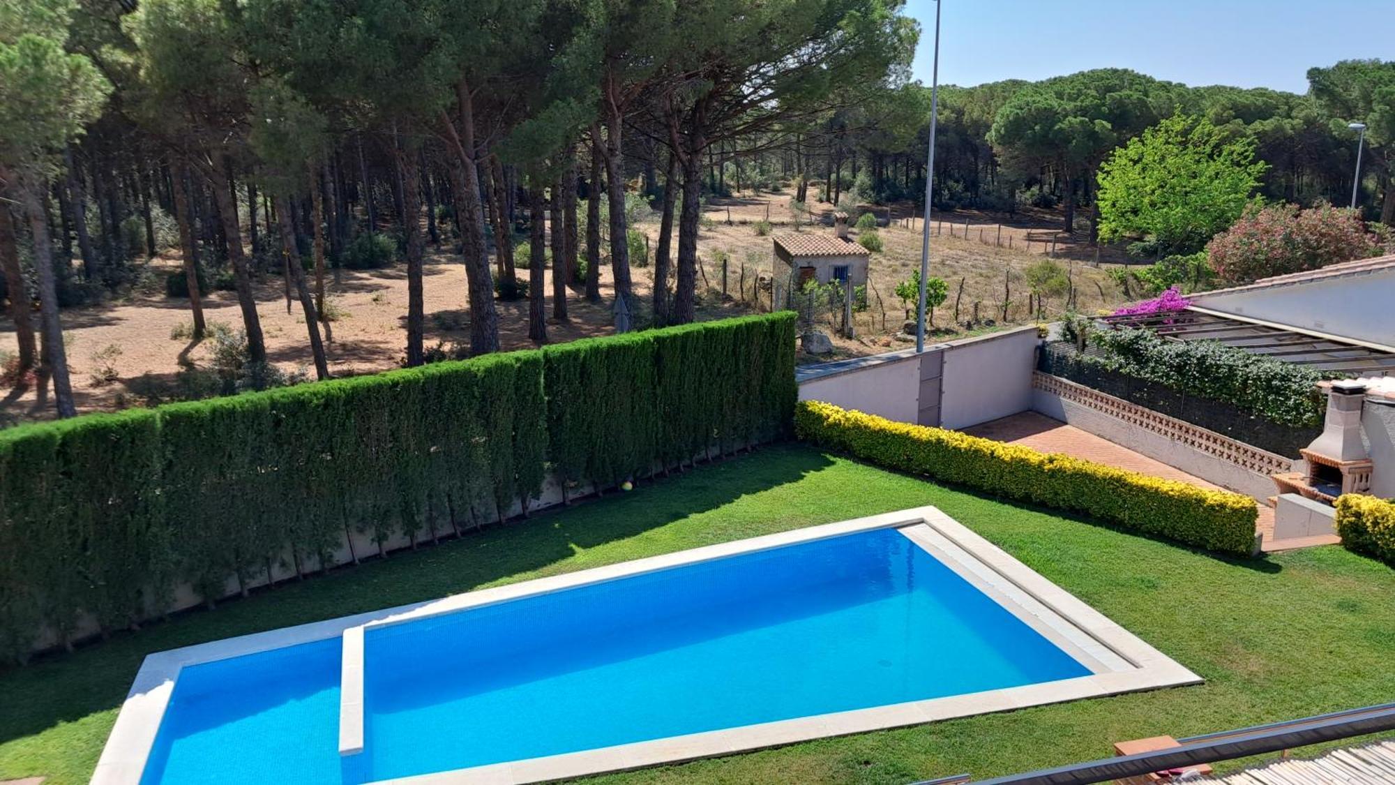 Mar Air Conditioning ,parking Villa