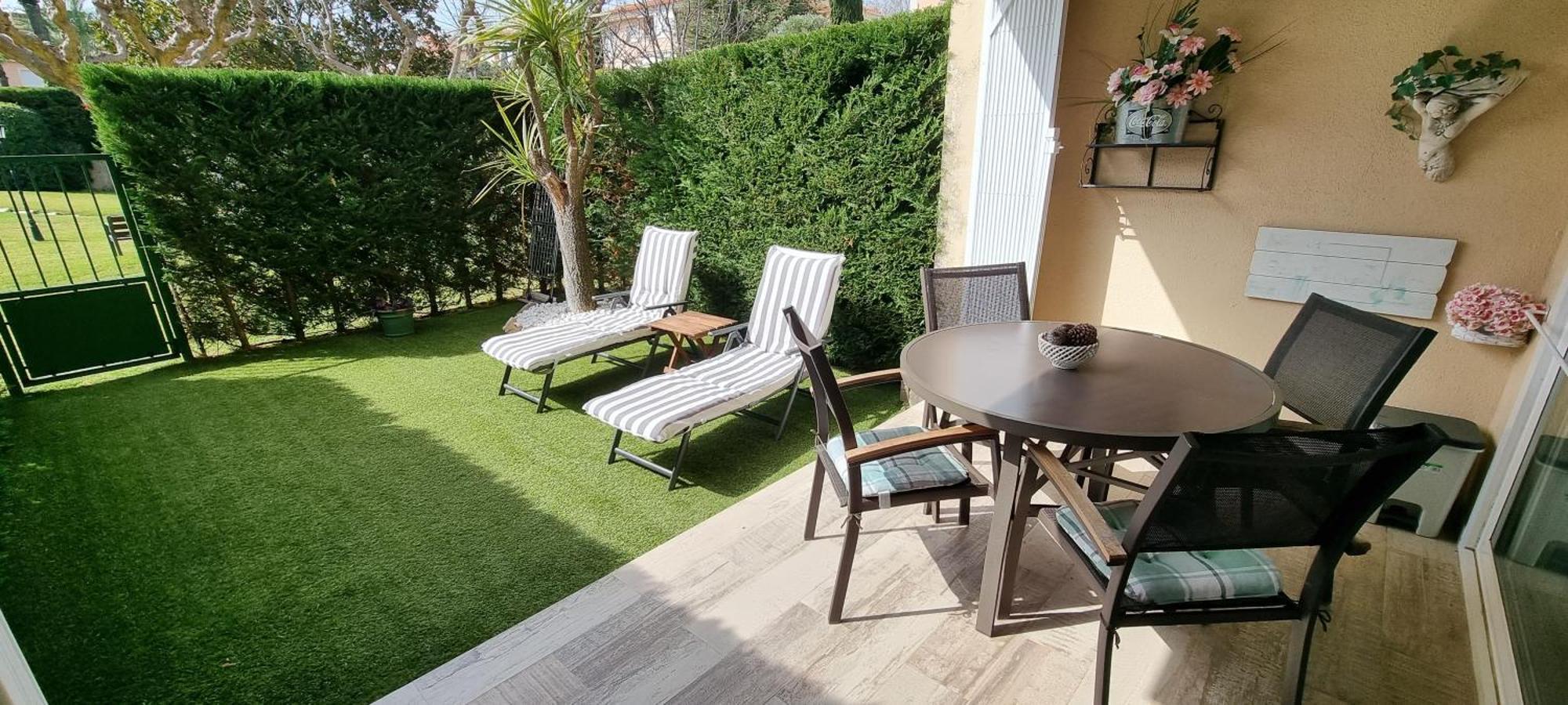 Apartamento Sagaro Garden, Jardin Privado, Piscina, 150 M Playa