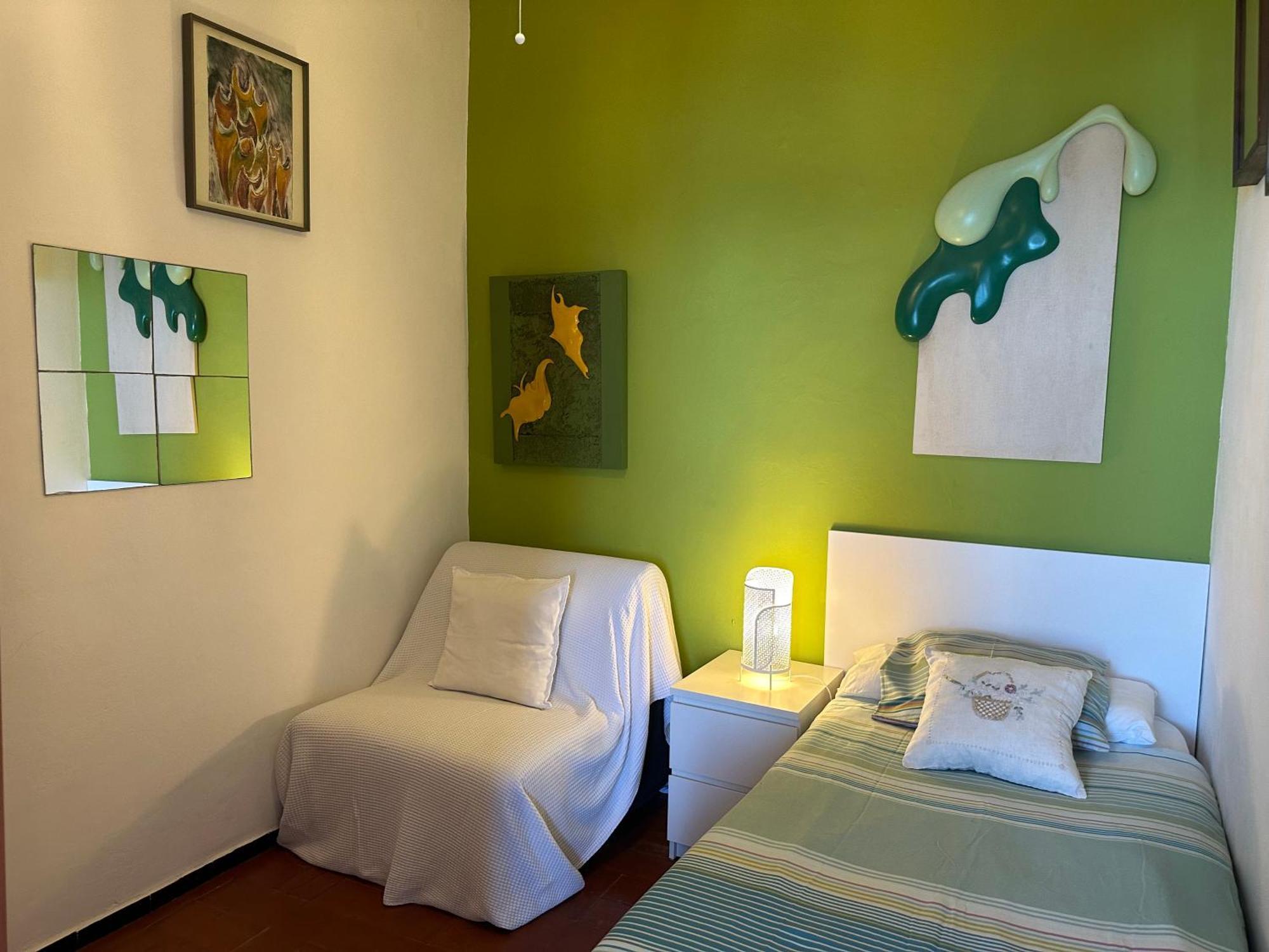 Con Jardín A 11 Metros De La Playa. Cg. Apartamento