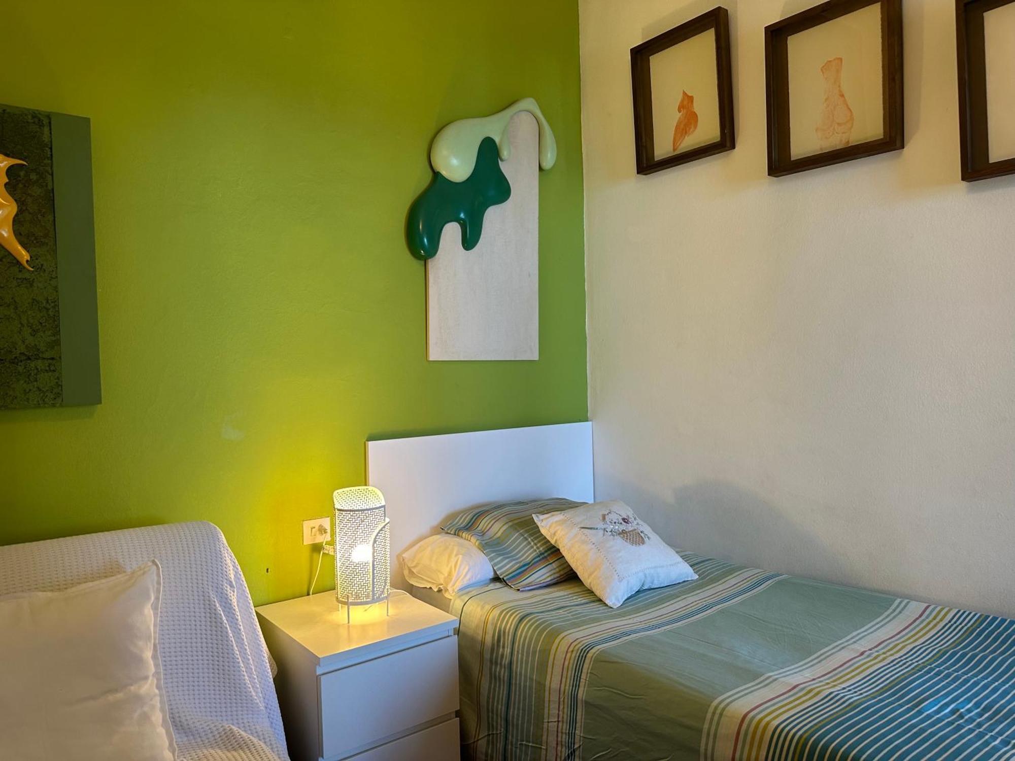 Apartamento Con Jardín A 11 Metros De La Playa. Cg. *