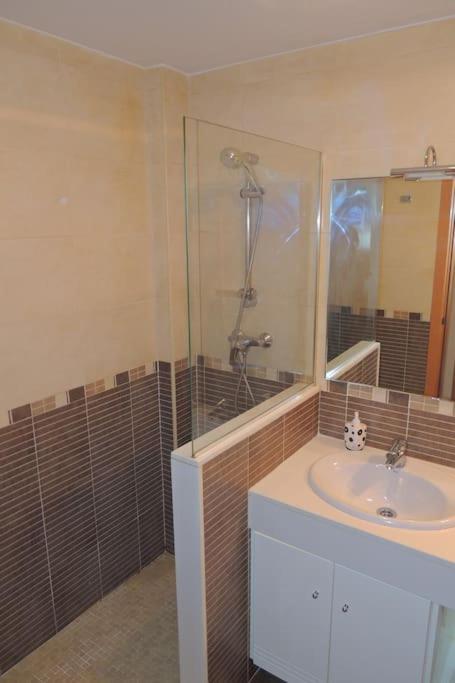 Apartamento Centre-ville 5 Min De La Rosas