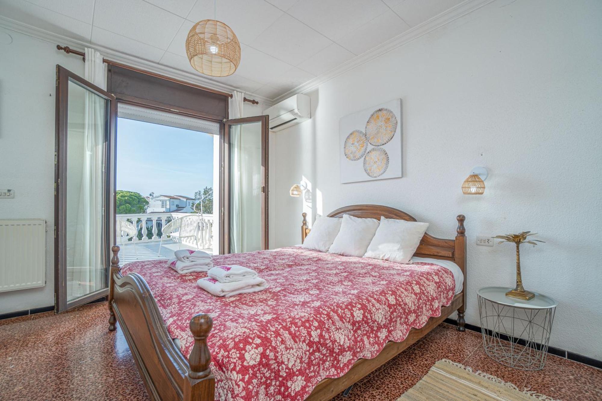 Apart-rent Fluvia 0002 Villa *