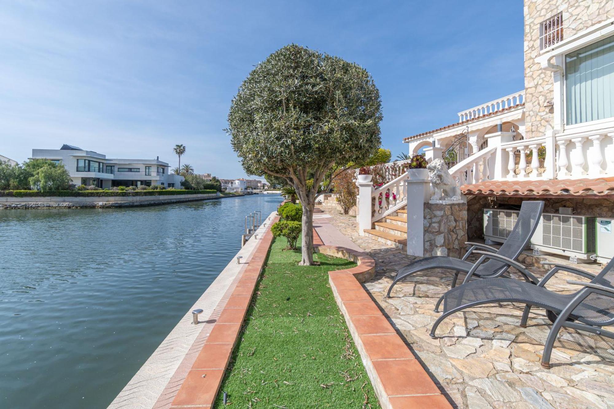 Apart-rent Fluvia 0002 Villa Ampuriabrava
