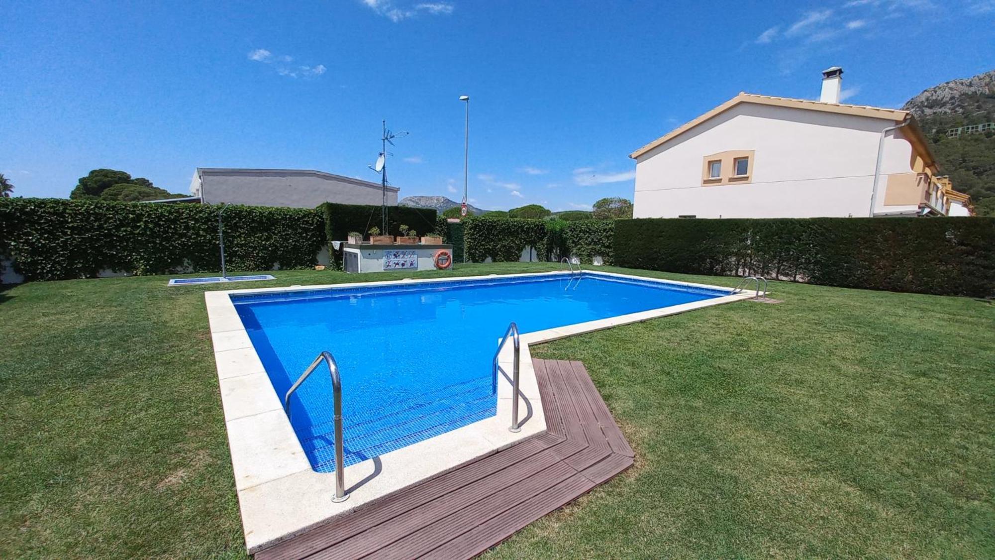 Casa Con Patio Y Piscina Comunitaria Estartit Costa Brava * L'Estartit