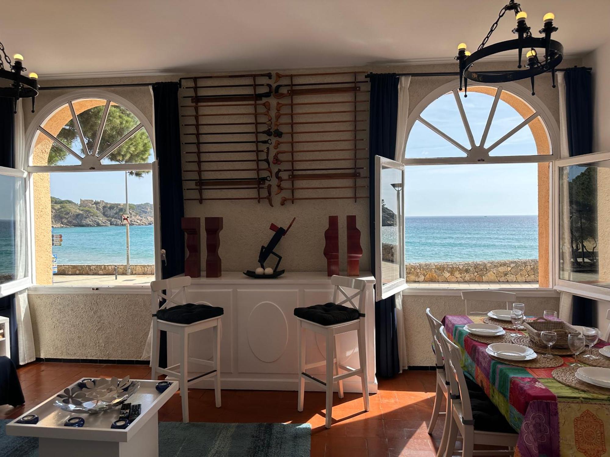 Con Jardín A 11 Metros De La Playa. B3. Apartamento
