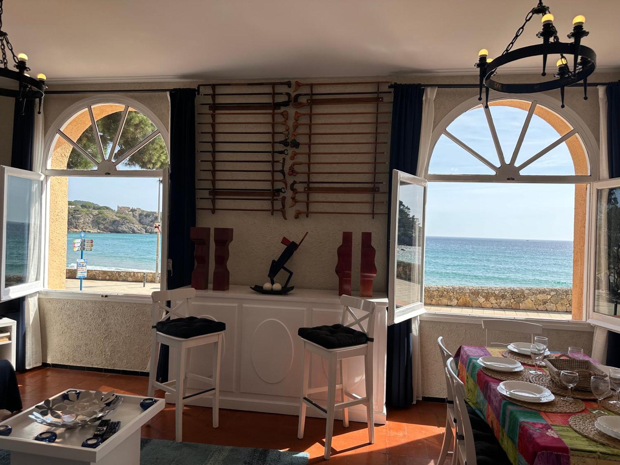 Con Jardín A 11 Metros De La Playa. B3. * Palamós