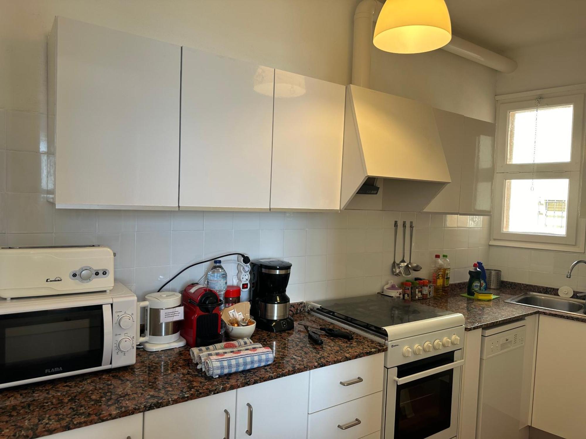 Con Jardín A 11 Metros De La Playa. B3. Apartamento *