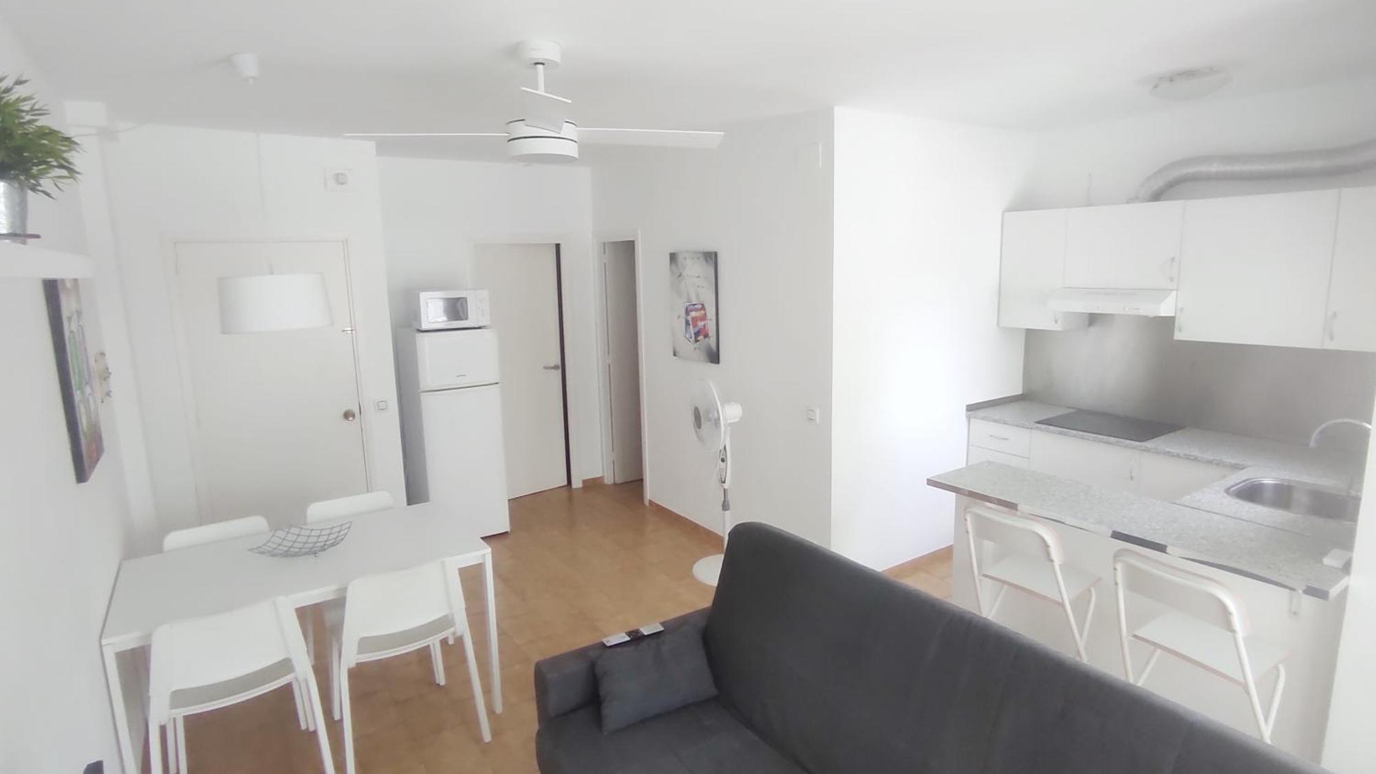 Apartamento Renovado, Luminoso, A 300m De La Playa Apartamento