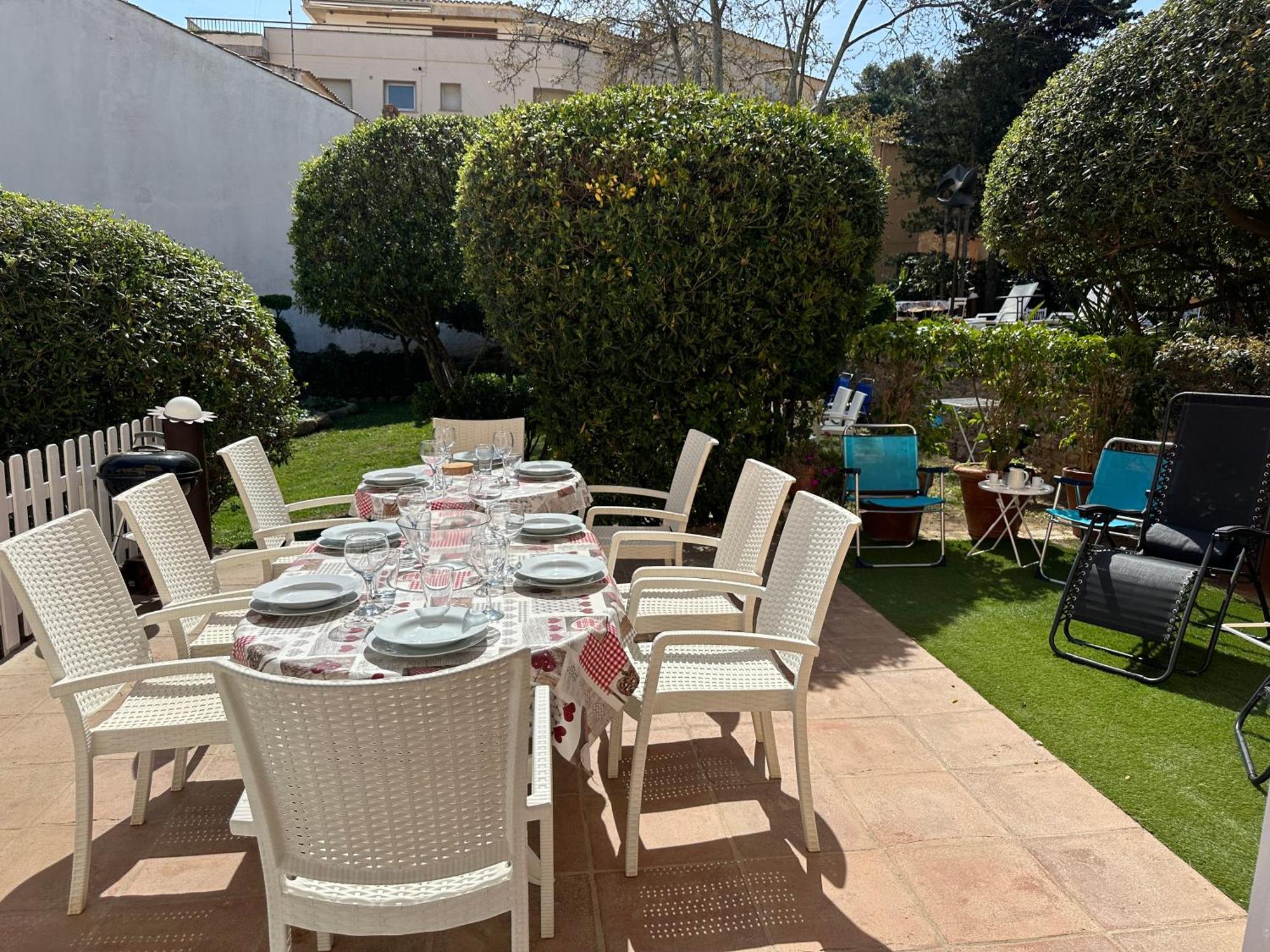 Casa Con Jardin A 25 Metros De La Playa. La T. Holiday home Palamos