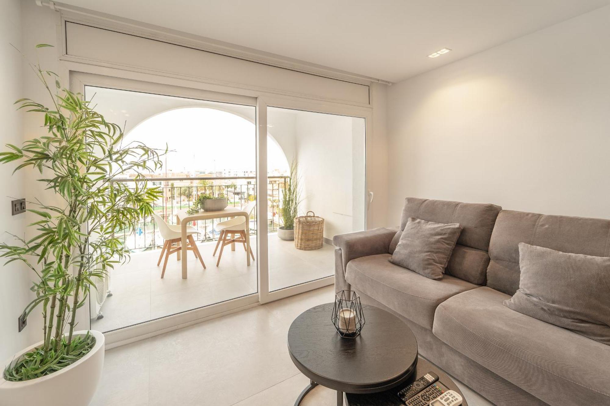 Apartamento Estudio Wecls Frente Al Mar Ampuriabrava