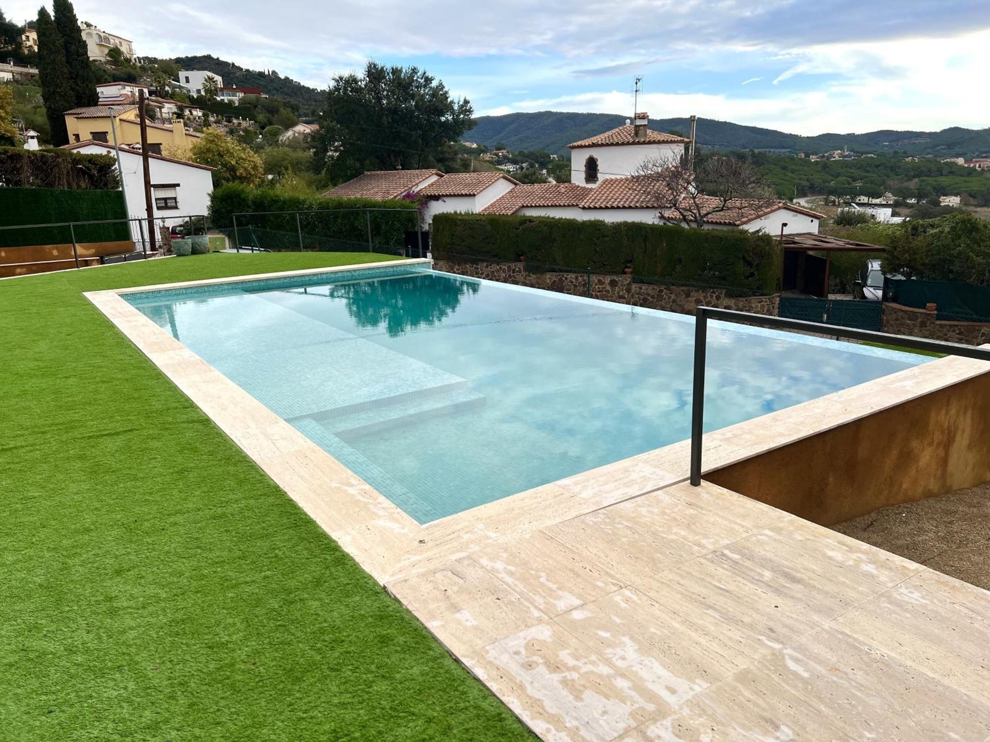 Casa Mas Con Piscina Infinita Con Playa Villa