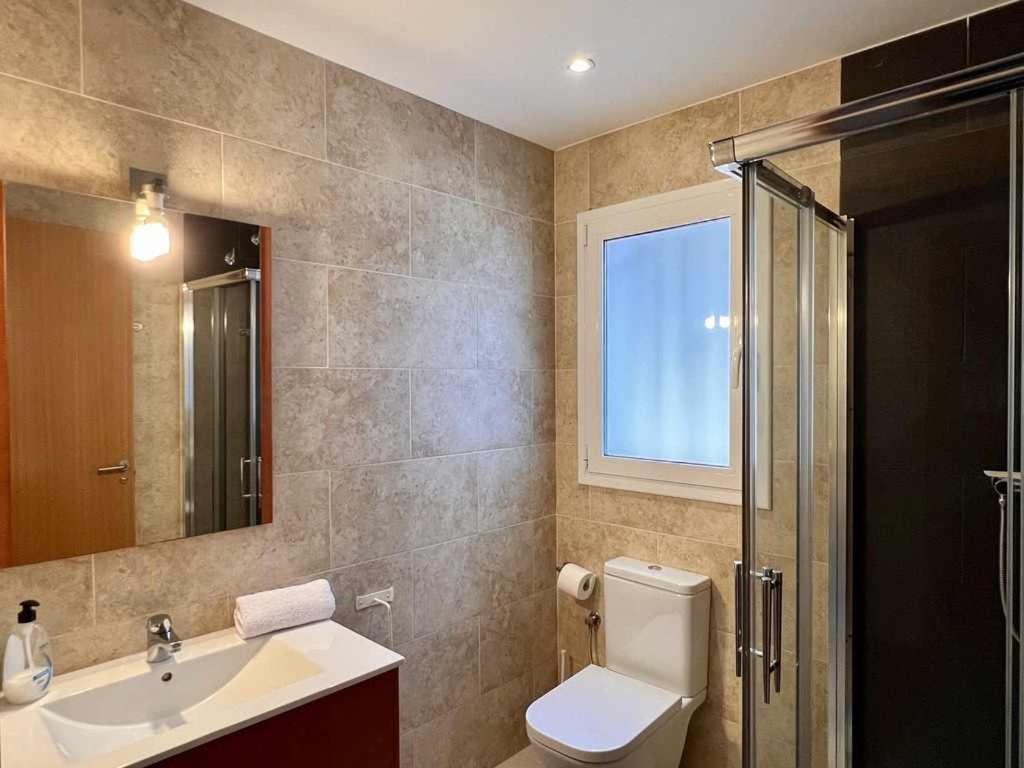 Casa Mas Ambros Con Piscina Desbordante Villa *