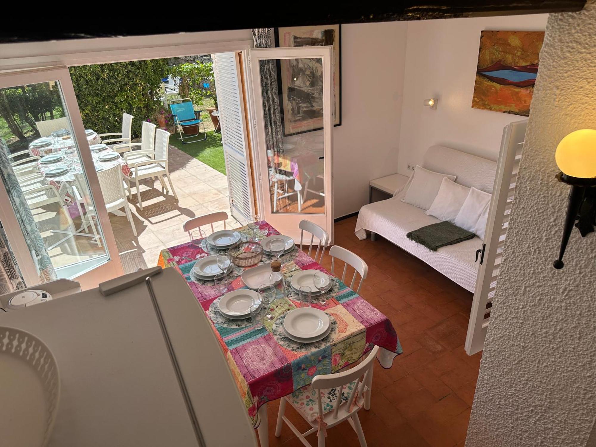Casa Con Jardin A 25 Metros De La Playa. La T. Palamos