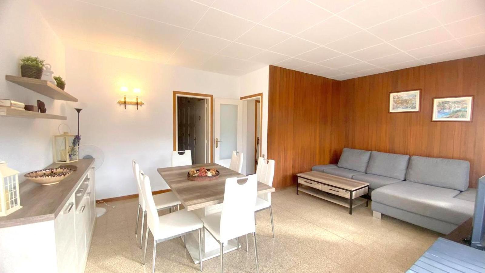 Apartment Ams136