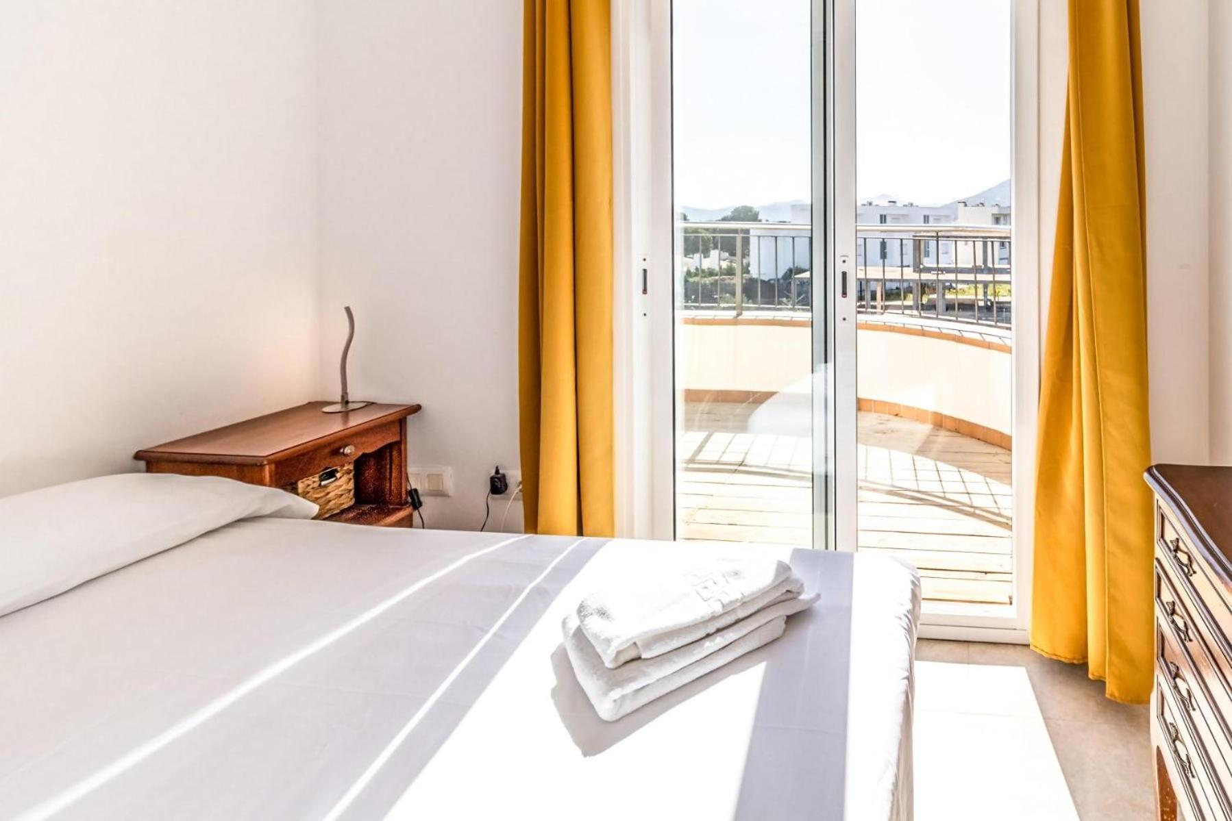 Apartamento Sant Genis 192 Atico Con Terraza Y Vistas