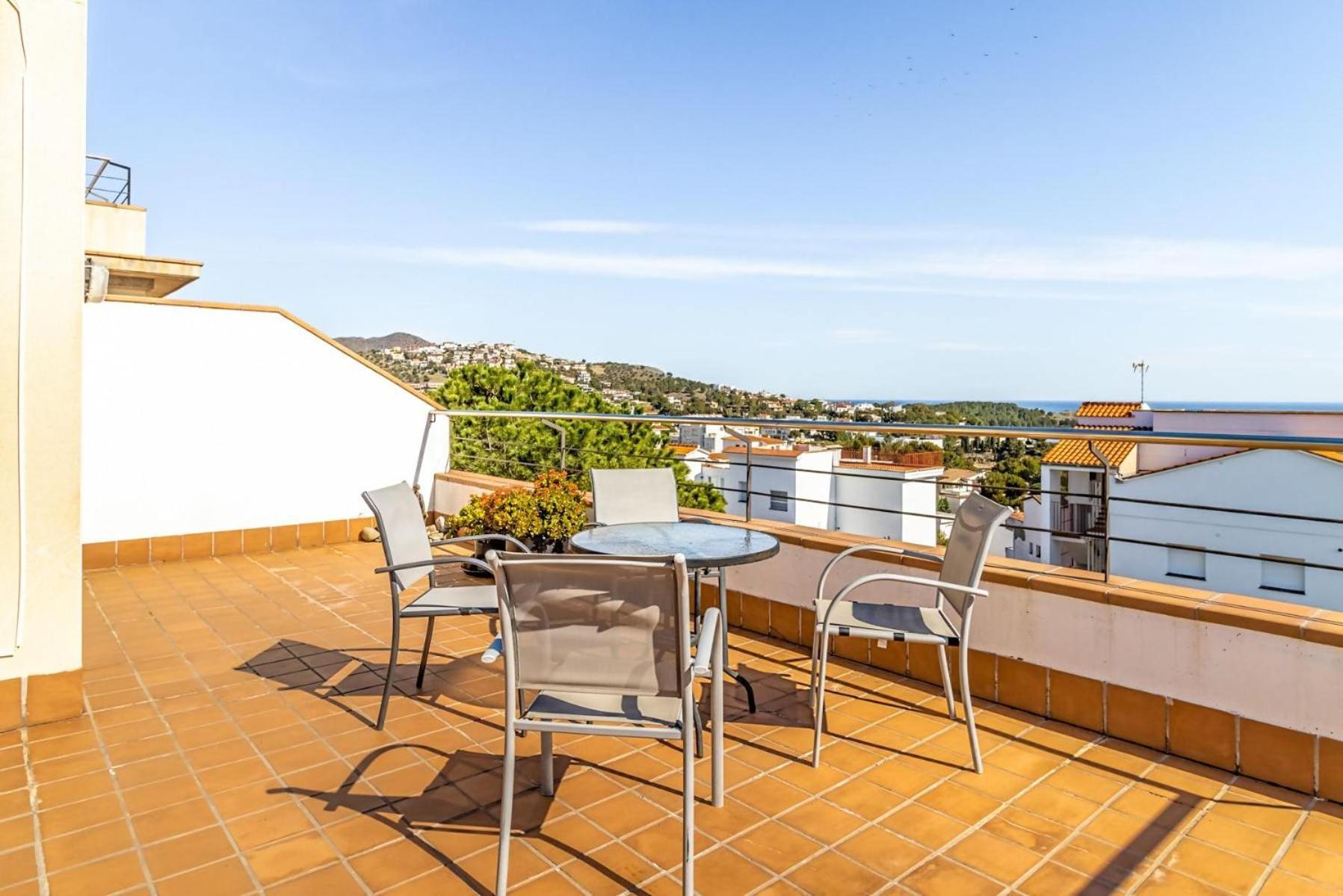 Apartamento Sant Genis 192 Atico Con Terraza Y Vistas Llançà