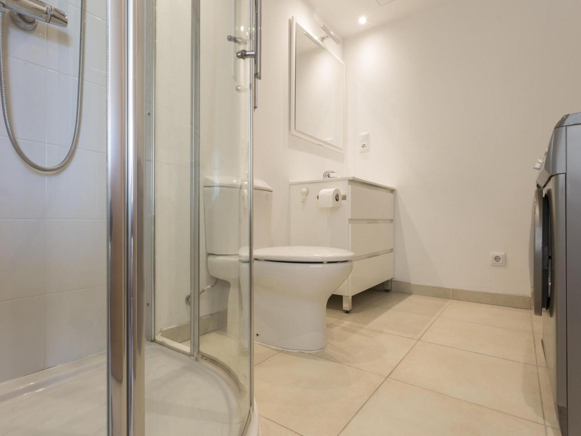 A 30m De La Playa De Riells, 4 Personas, Con Terraza Y Parking. - Es-325-14 Apartamento *