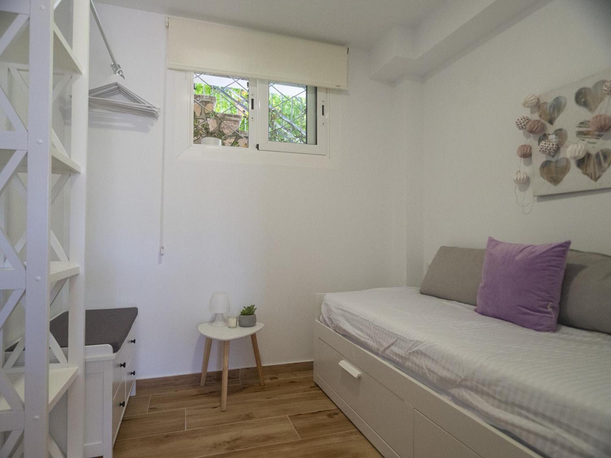 Renovado Con Terraza, A Pasos De La Playa De Riells, ¡ideal Parejas! - Es-325-29 Torroella de Montgrí