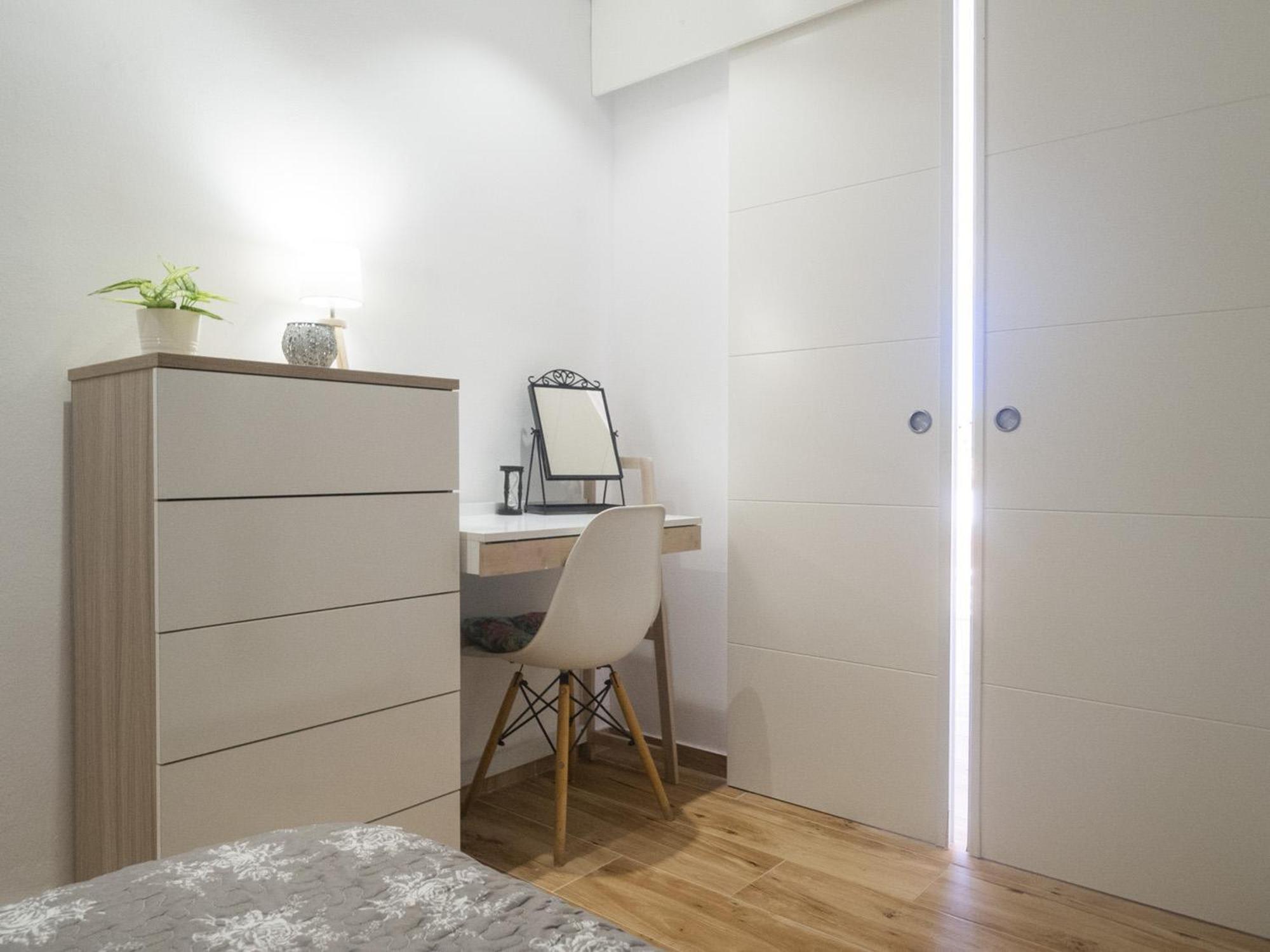 Renovado Con Terraza, A Pasos De La Playa De Riells, ¡ideal Parejas! - Es-325-29 * Torroella de Montgrí