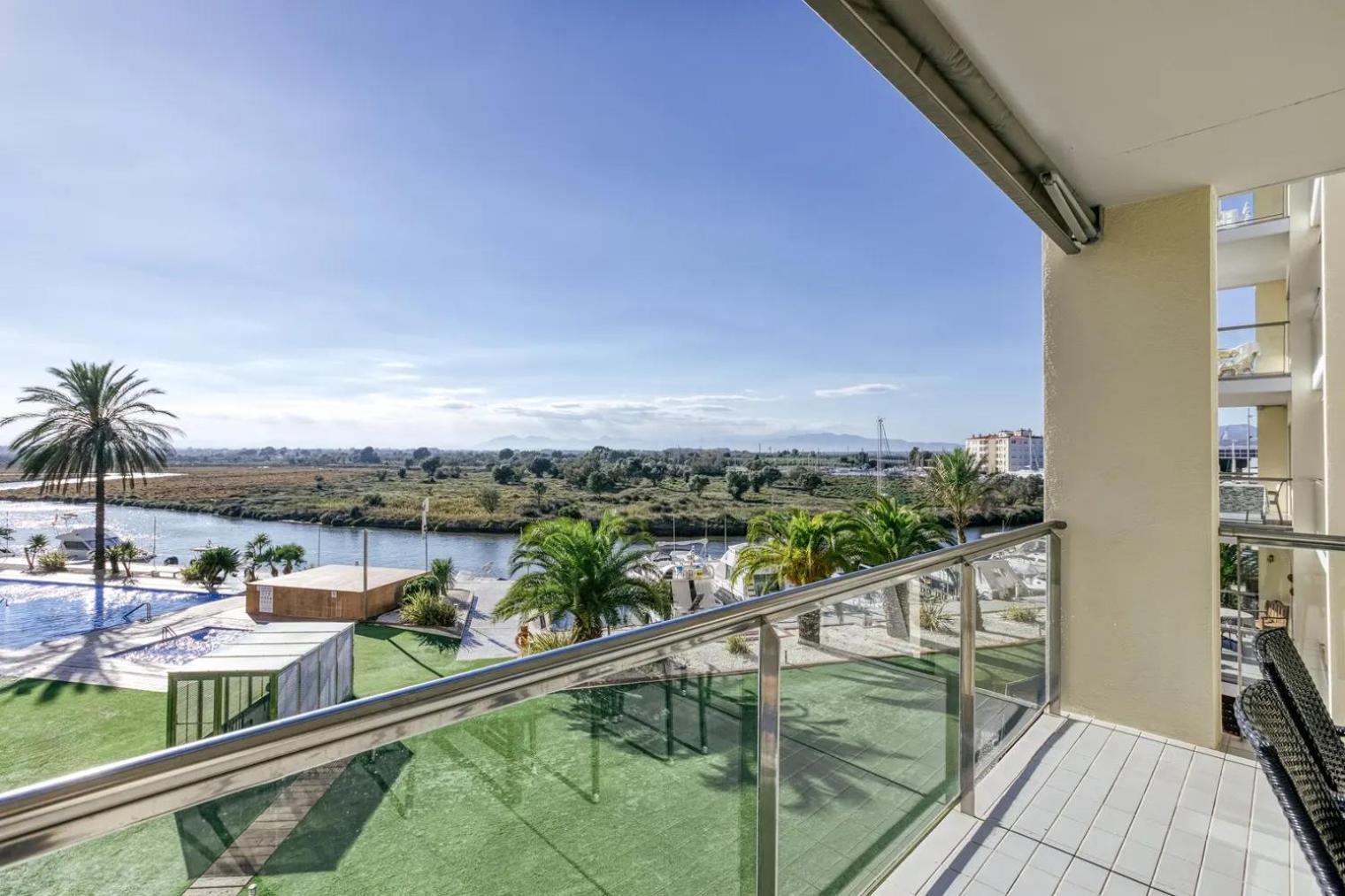 Apartment Amb Piscina I Zona Enjardinada