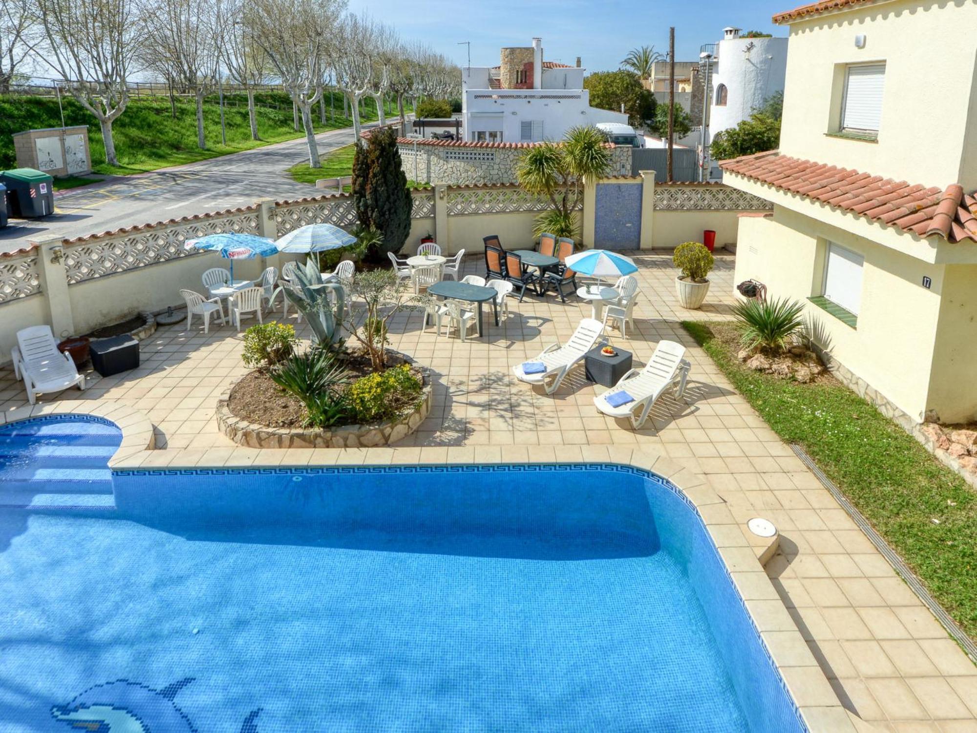 Muga-9 By Interhome Ampuriabrava