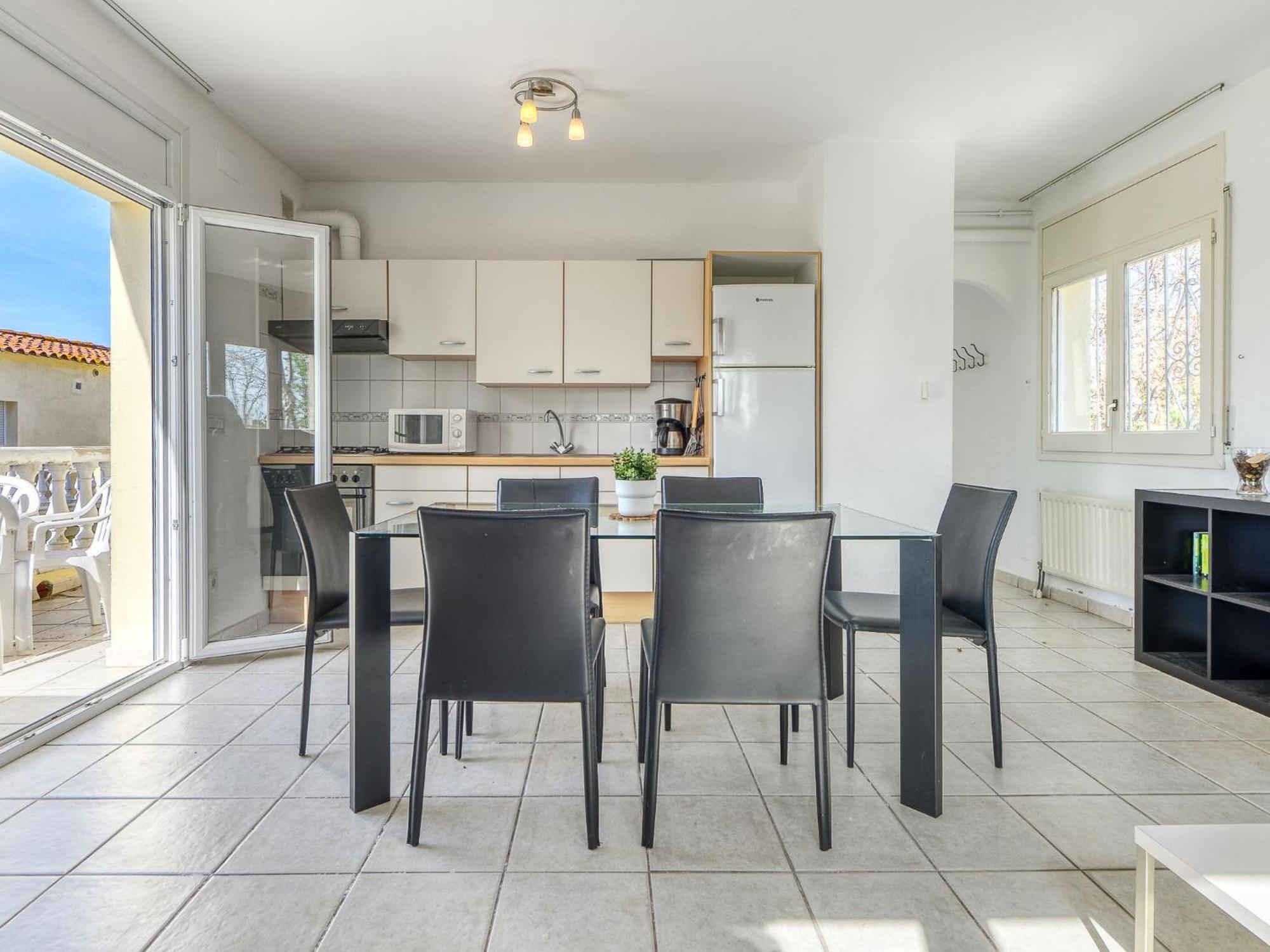 Muga-9 By Interhome Ampuriabrava