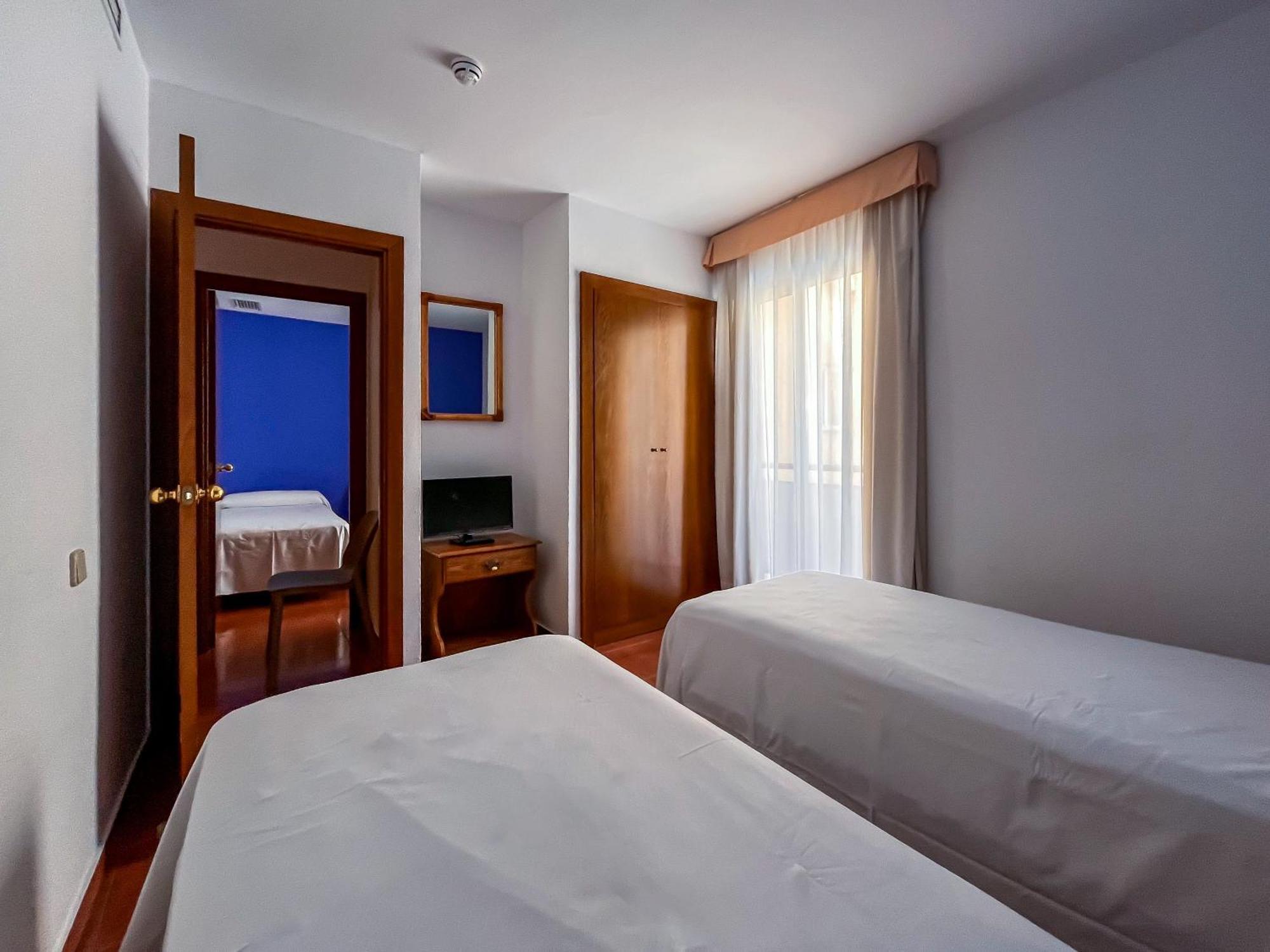 Hotel Rvhotels Mar De Tossa 3*